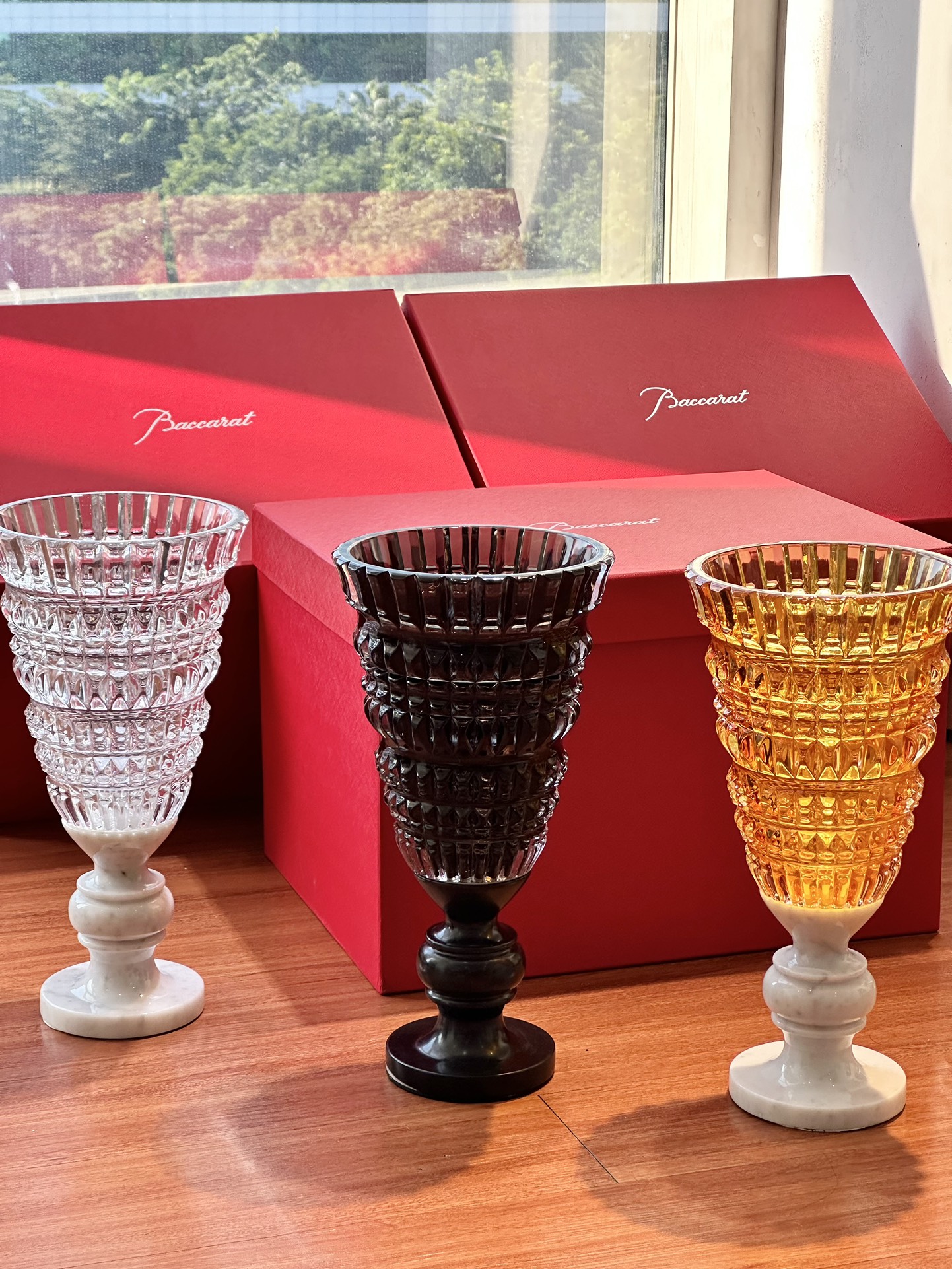 Baccarat Crystal Vase: Elegant Home Decor, Perfect for Gifting (Multiple Colors)