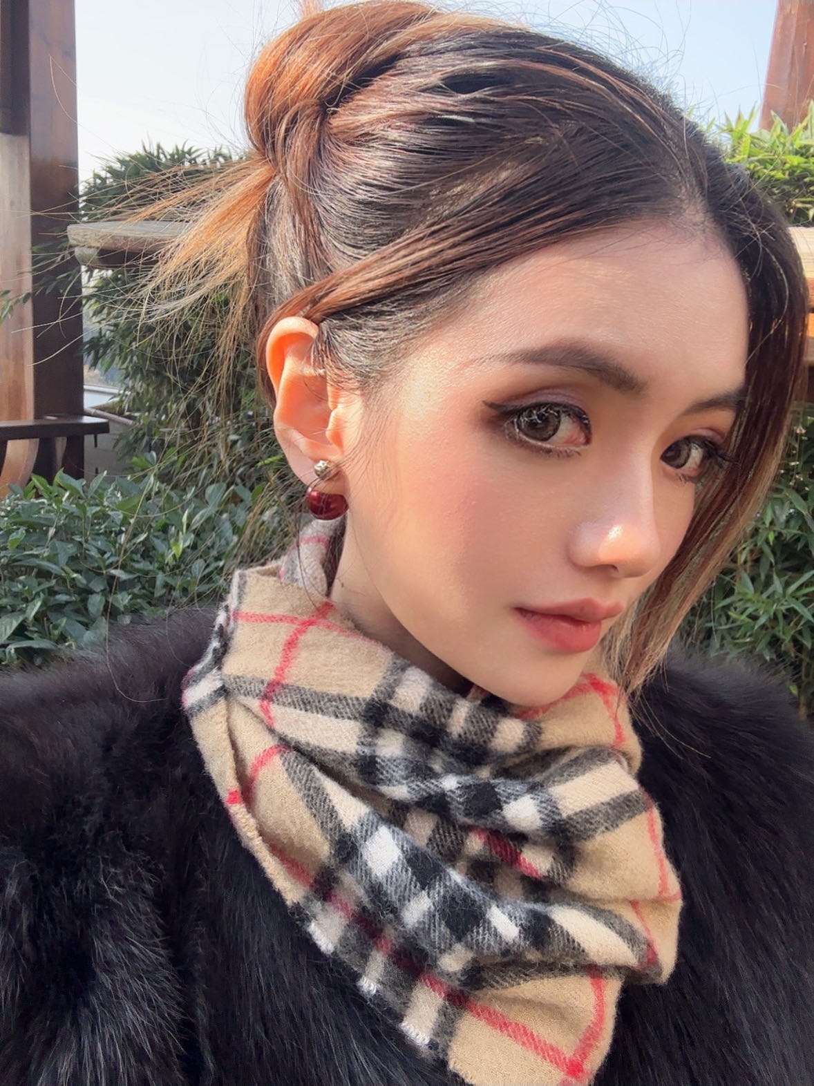 实拍无色差,为之着迷的复古红色,不管是搭配大衣、毛衣都很出彩,上身美绝了 3