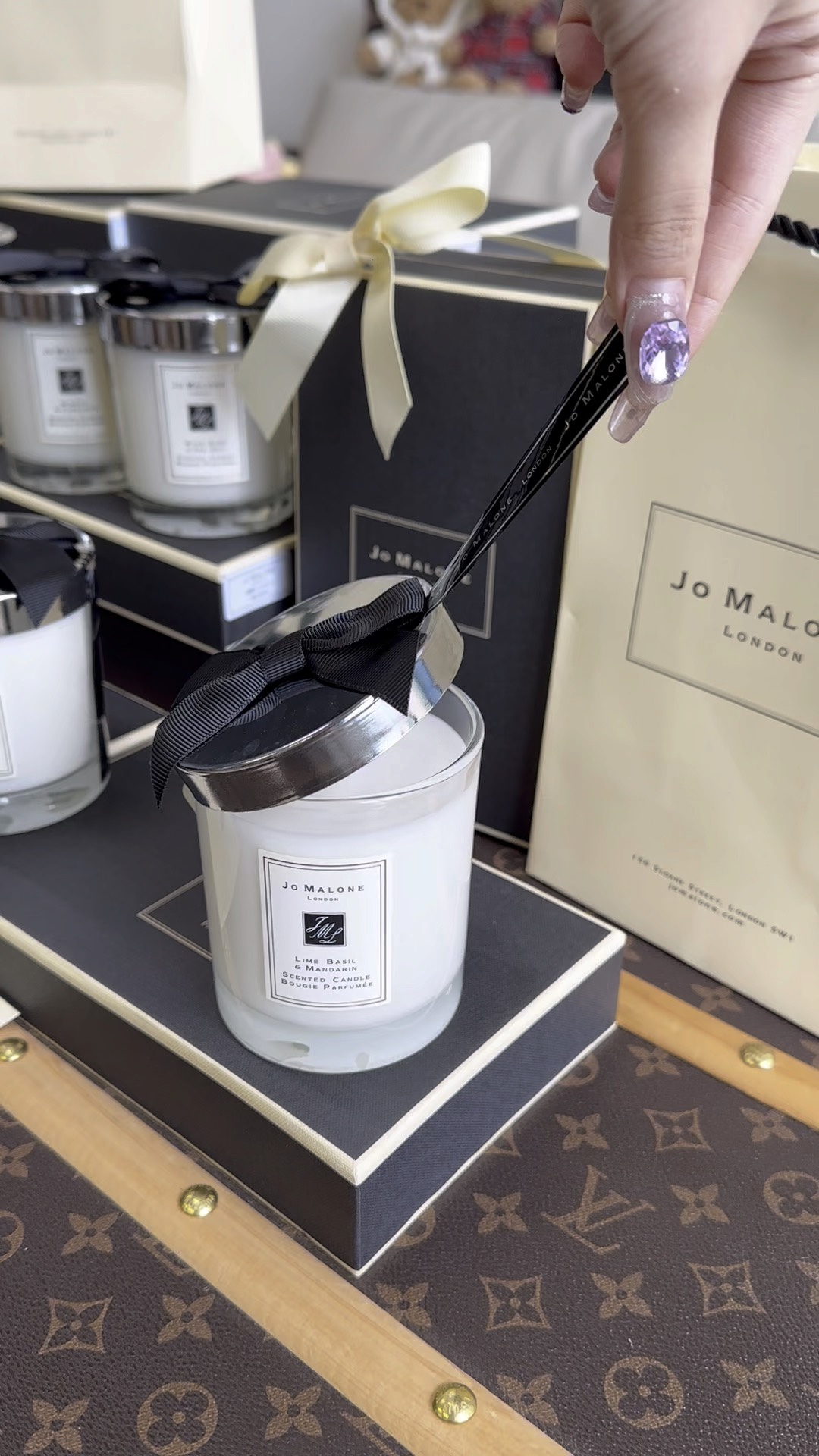 Jo Malone London Scented Candles: Key Features and Overview - Comprehensive