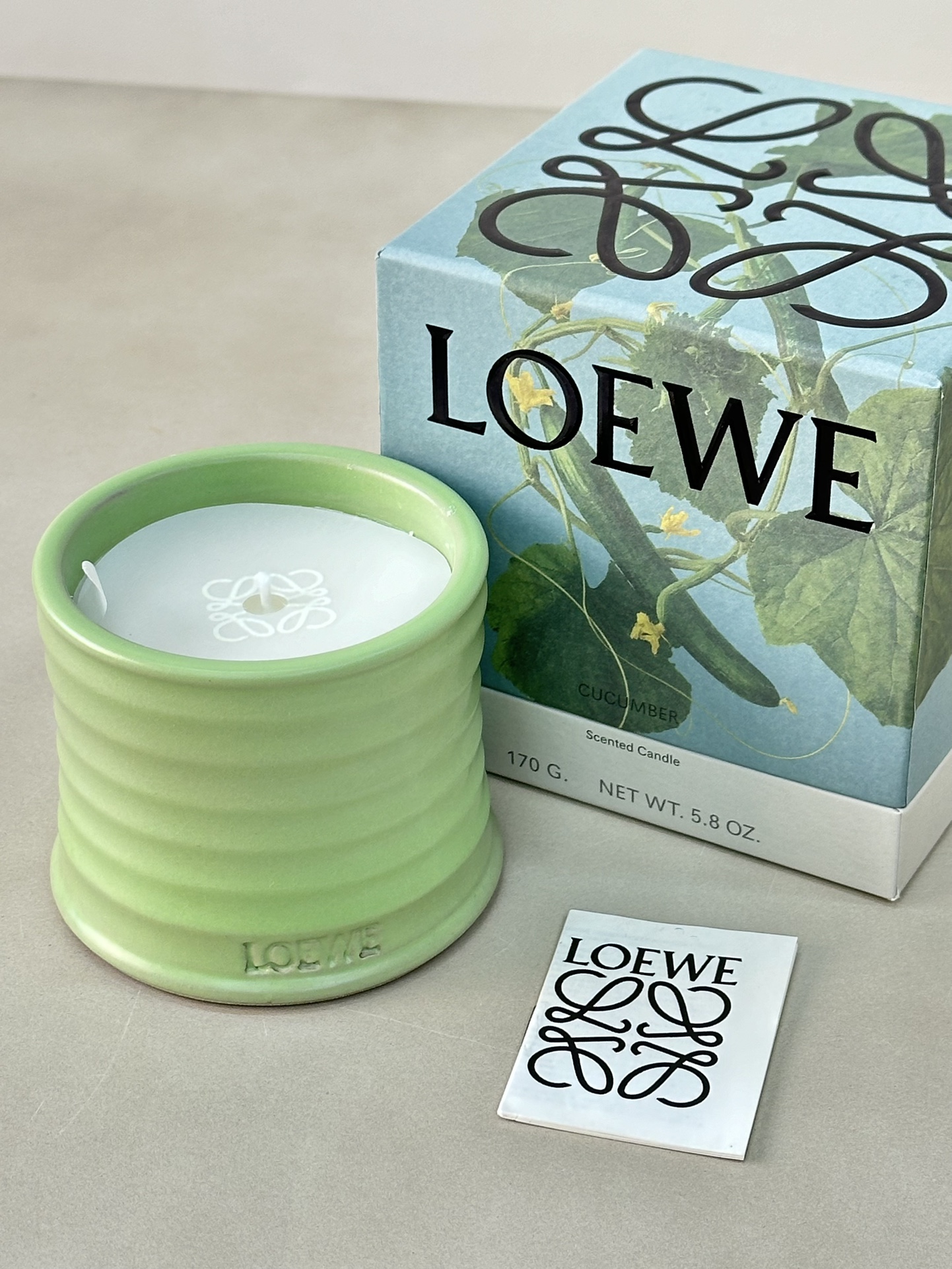 LOEWE Cucumber Scented Candle (Limited Edition - Comprehensive 6