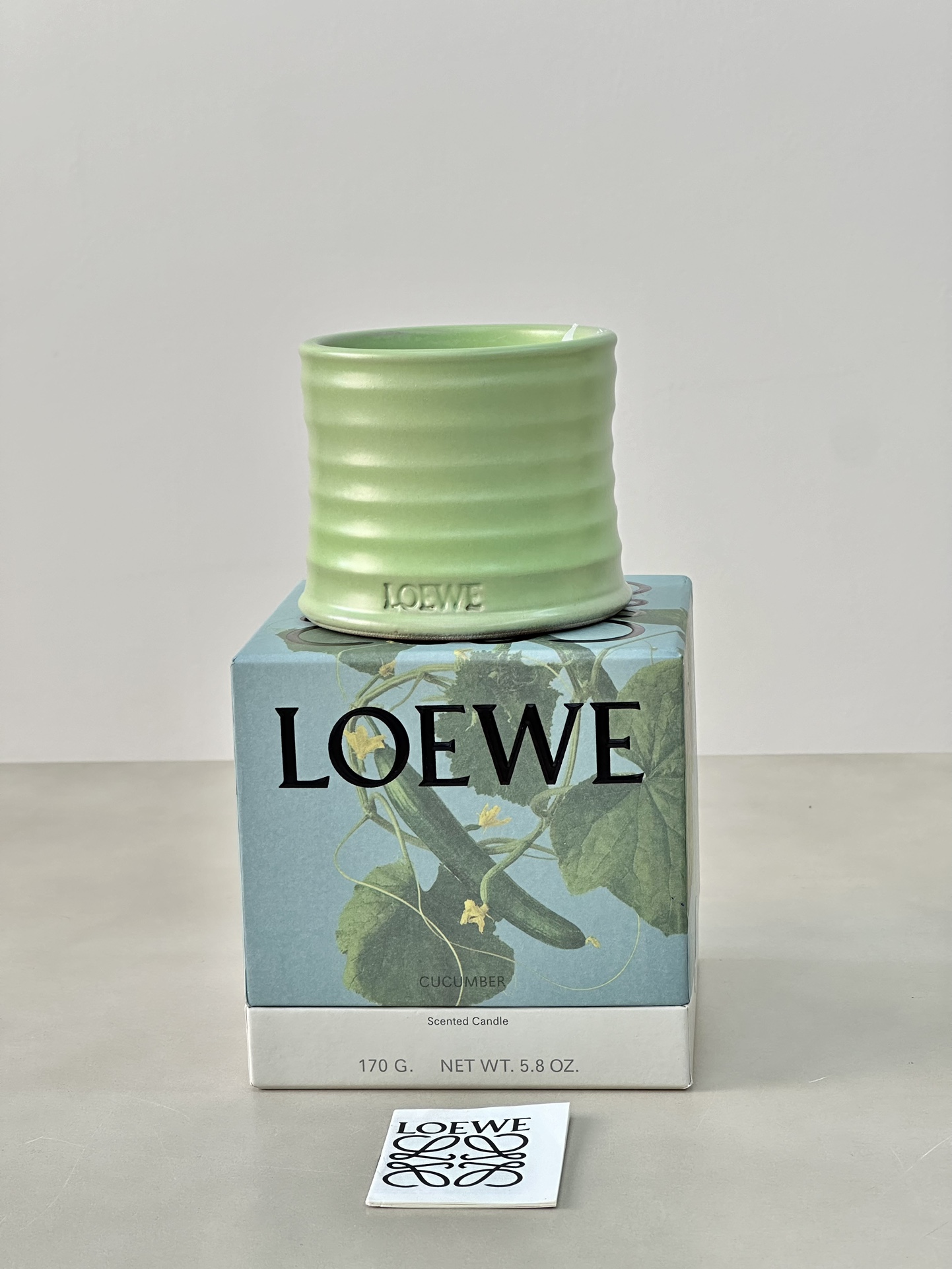 LOEWE Cucumber Scented Candle (Limited Edition - Comprehensive 3