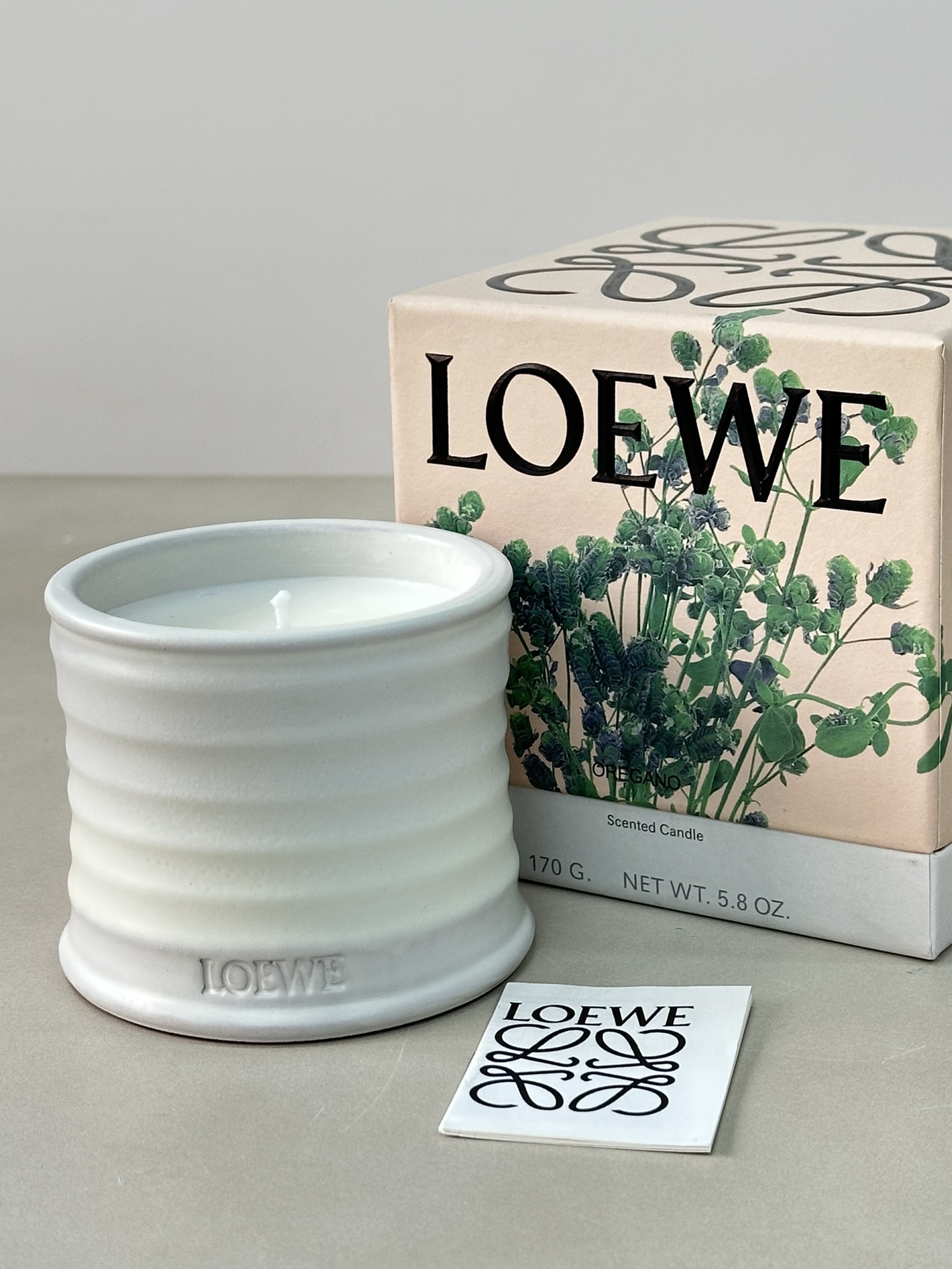 LOEWE Oregano Scented Candle - Comprehensive 6