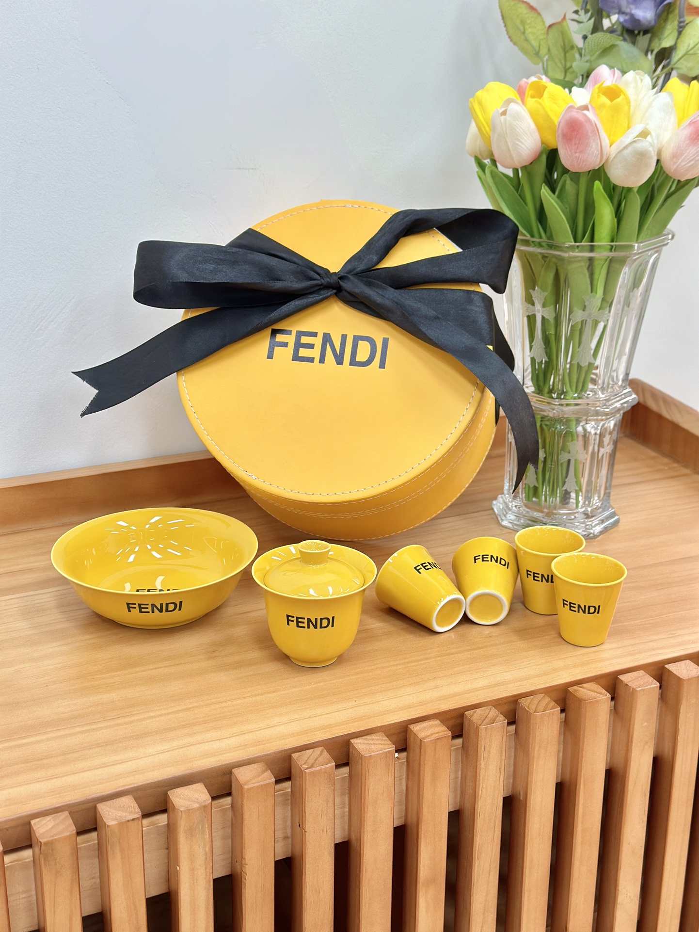 FENDI Limited-Edition VIP Gift Tea Set - Comprehensive 5