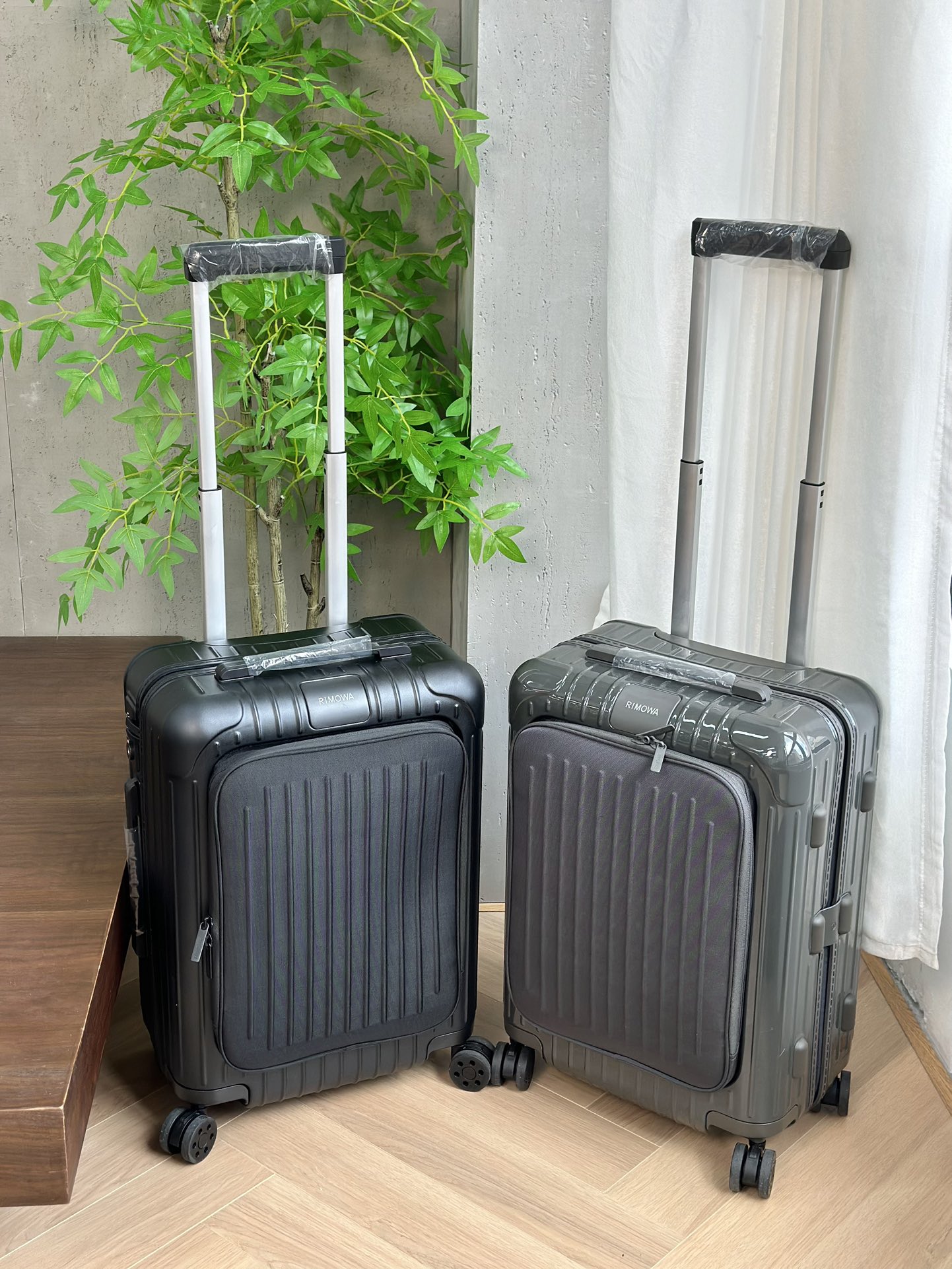 RIMOWA Sleeve Cabin Luggage 21-Inch - Business & Short Trip Essential 2 i1721024297 7601 0