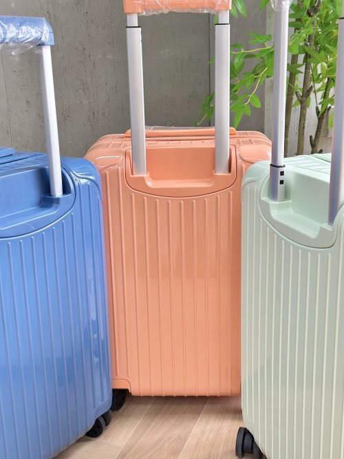Durable Polycarbonate Hardside Luggage with Smooth Rolling Wheels