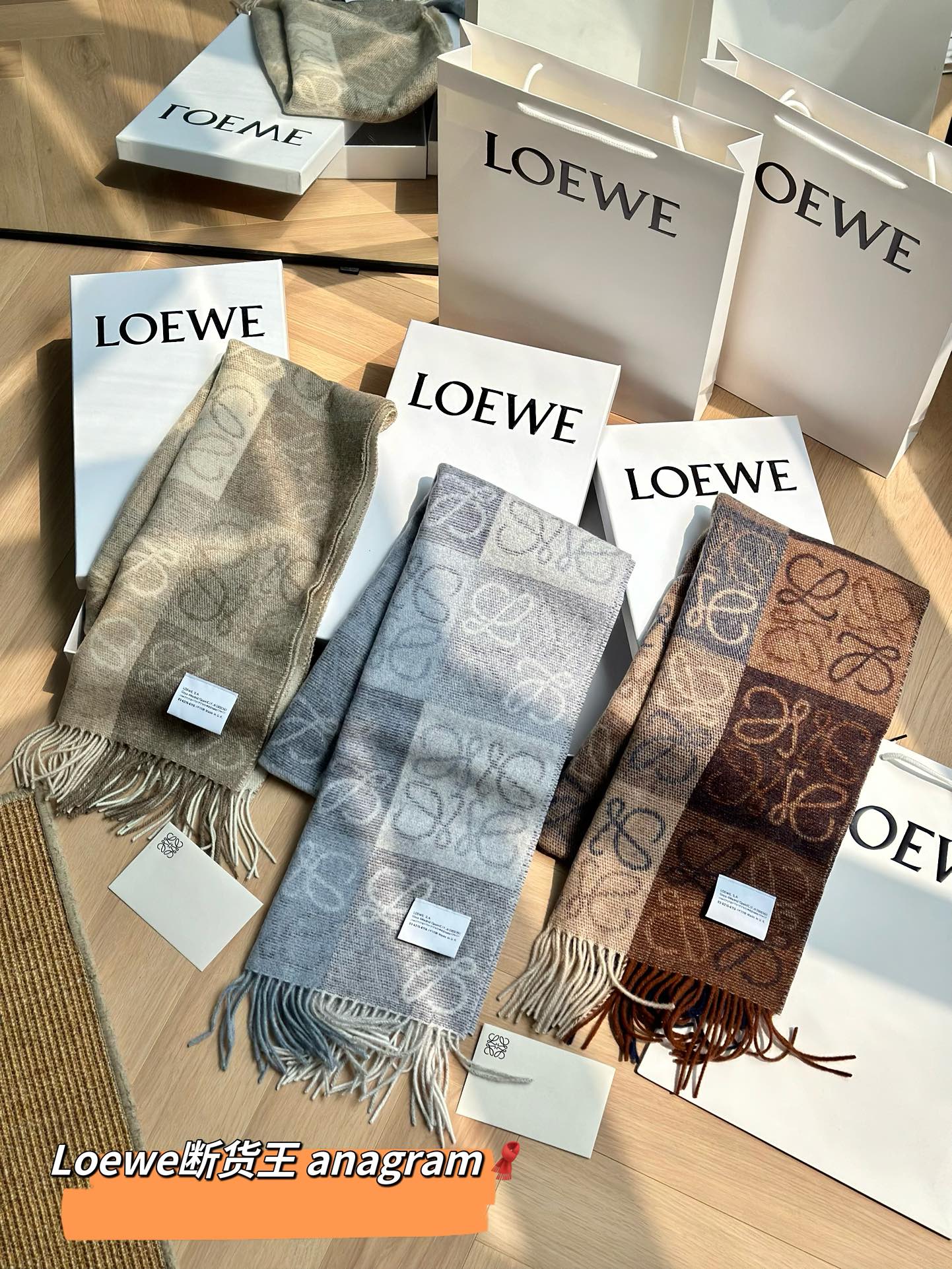 Crafted from an imported blend of 90% wool and 10% cashmere, this scarf - Comprehensive 6