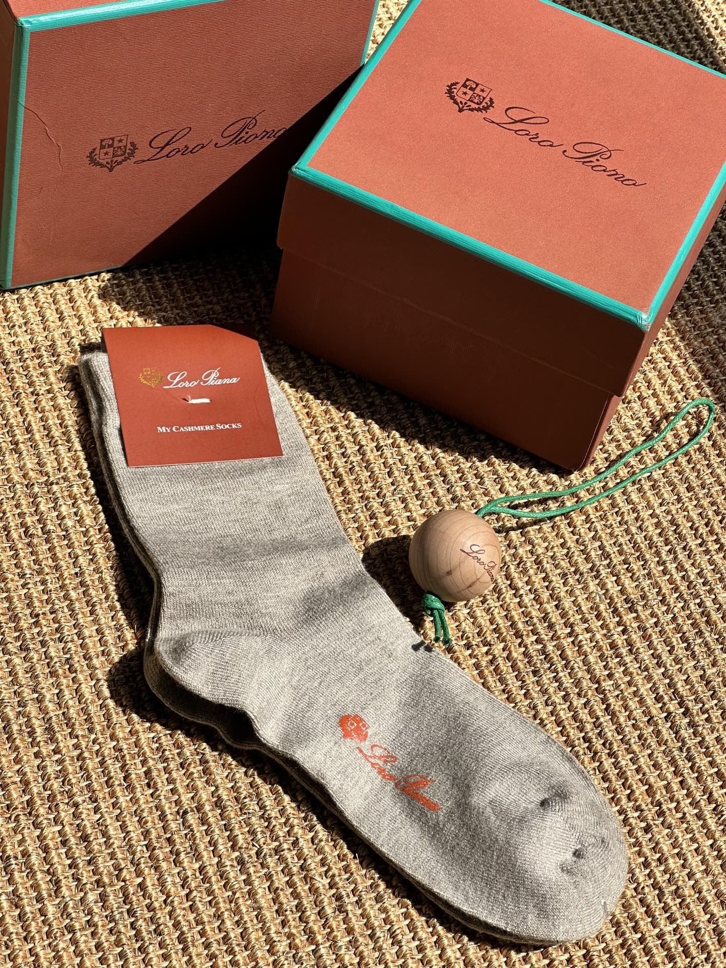 Color: Apricot - Comprehensive 2
