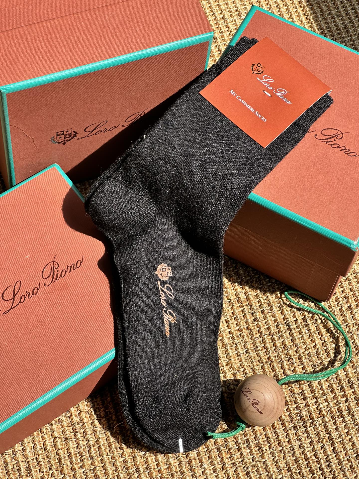 these socks offer superior softness - Comprehensive 2
