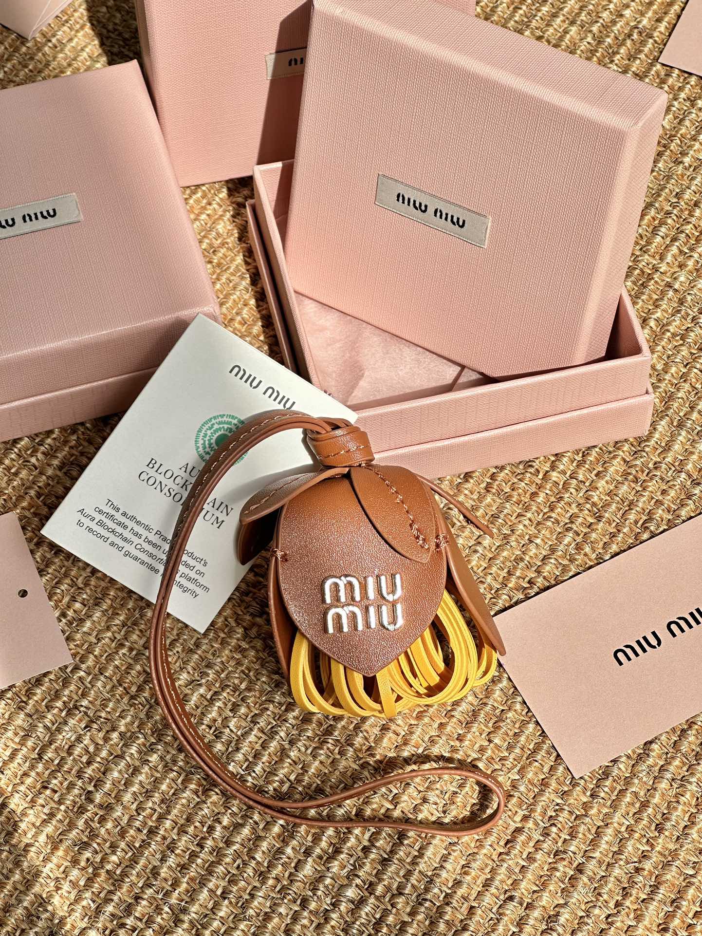 Color: Brown (Maillard Palette) - Bag 6