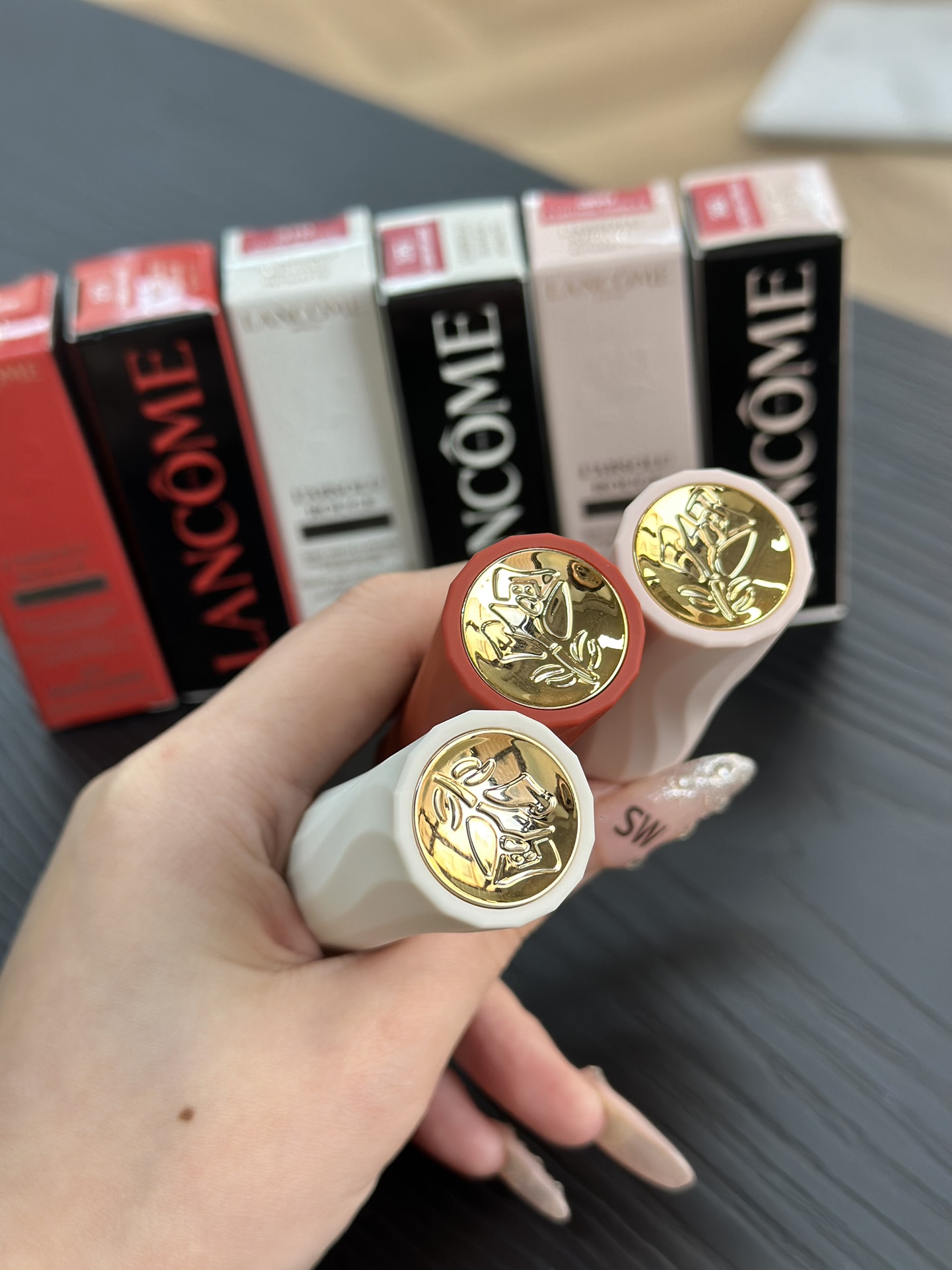 Lancôme Limited-Edition Lipstick - Comprehensive 2