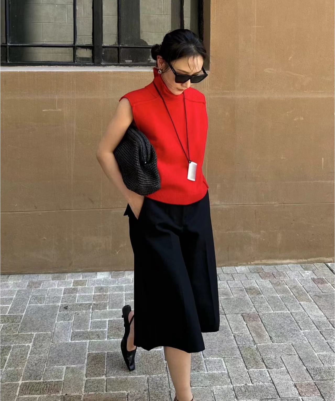 An oversized red T-shirt featuring a clean, minimalist silhouette - Comprehensive 2