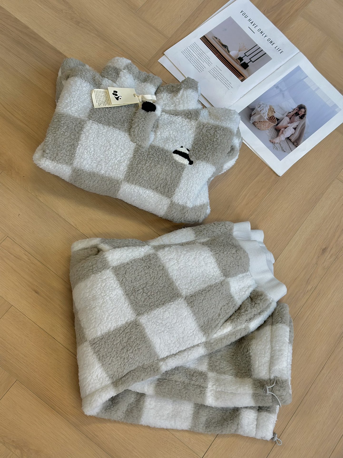 路易威登 Louis Vuitton 高定典藏名品高定成衣时装外套连衣裙衬衫T恤 #8ADB6650 4