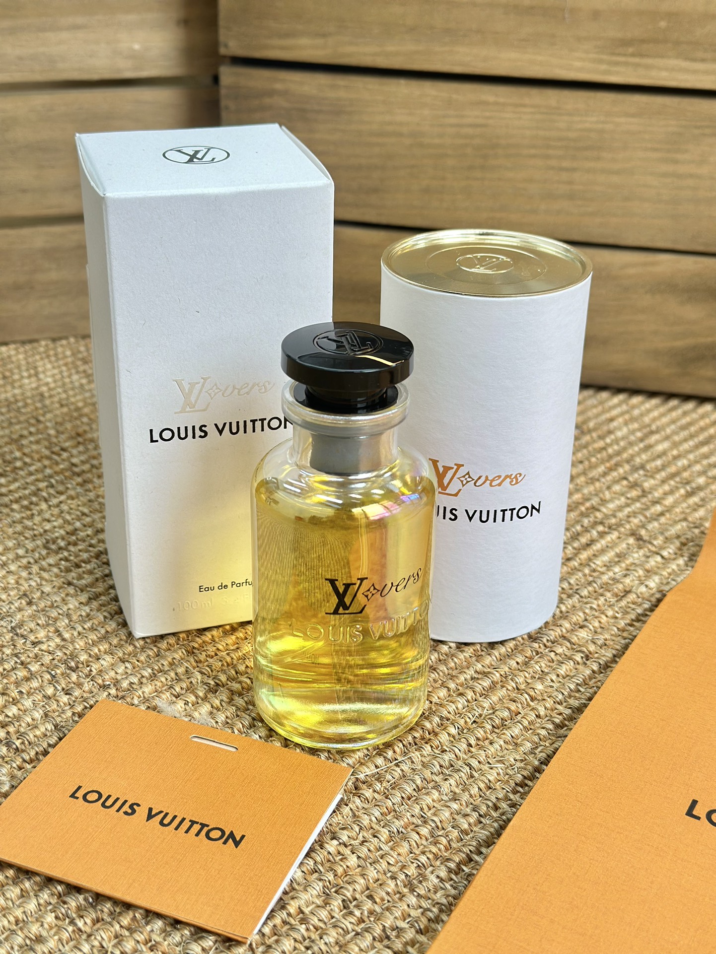 全新淡香水 LVERS 灵感来自灿烂的夏日阳光 2
