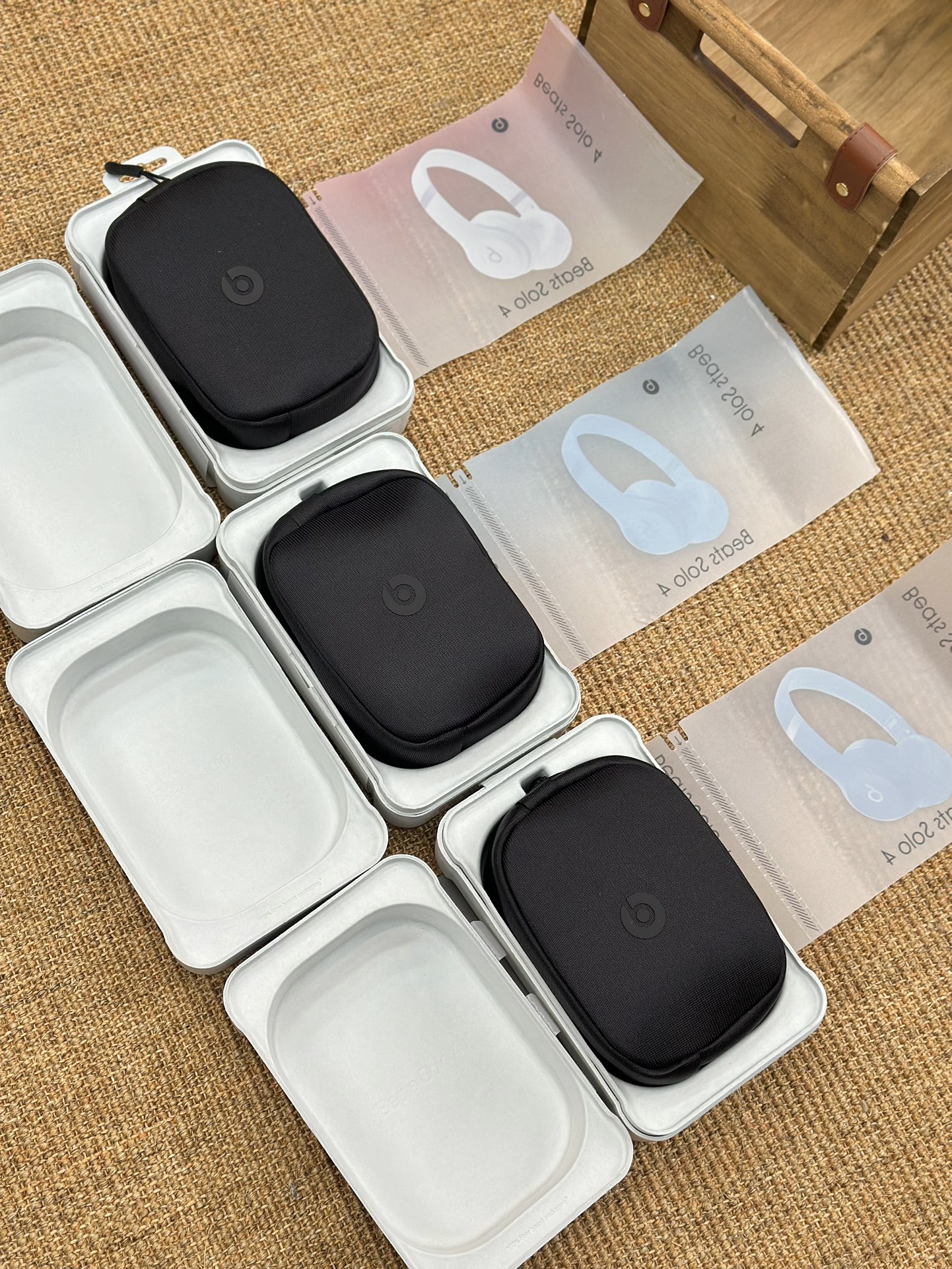 the headphones include a black carrying pouch, a charging cable, an - Comprehensive 6