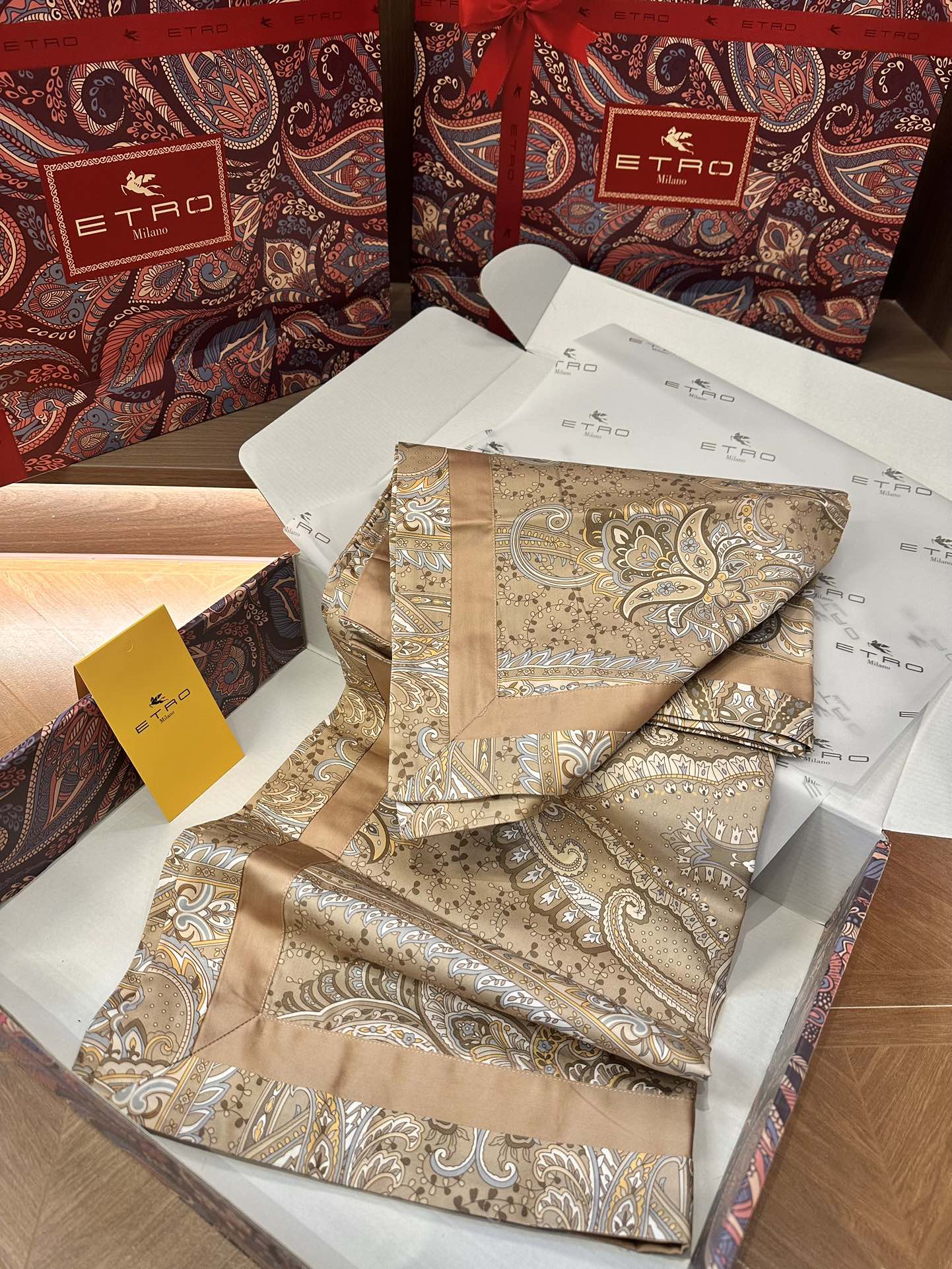 路易威登 Louis Vuitton 高定典藏名品高定成衣时装外套连衣裙衬衫T恤 #B7B59BCA 9