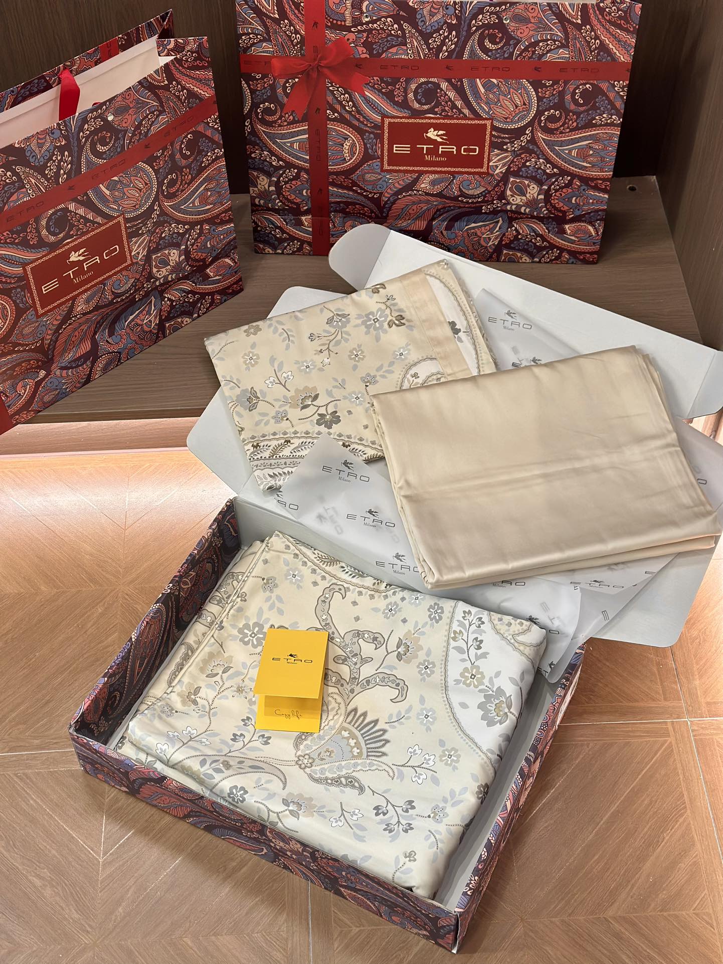 路易威登 Louis Vuitton 高定典藏名品高定成衣时装外套连衣裙衬衫T恤 #03CACCC7 3