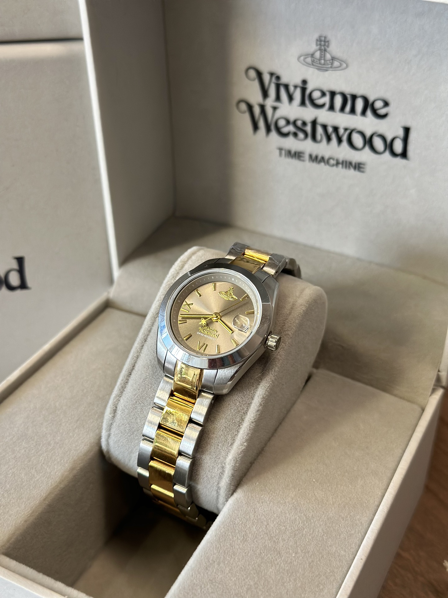 Two-Tone Gold and Brown - Comprehensive 3