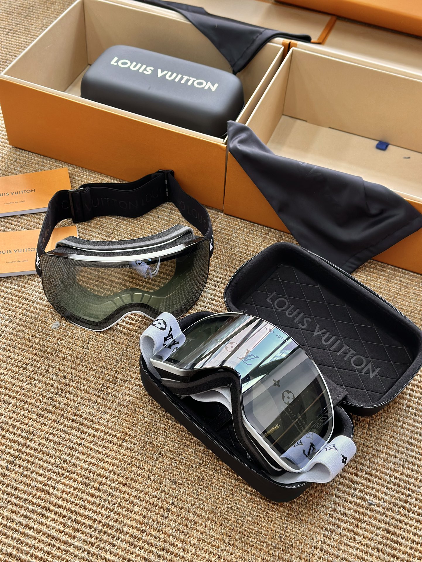 Louis Vuitton luxury designer product 4