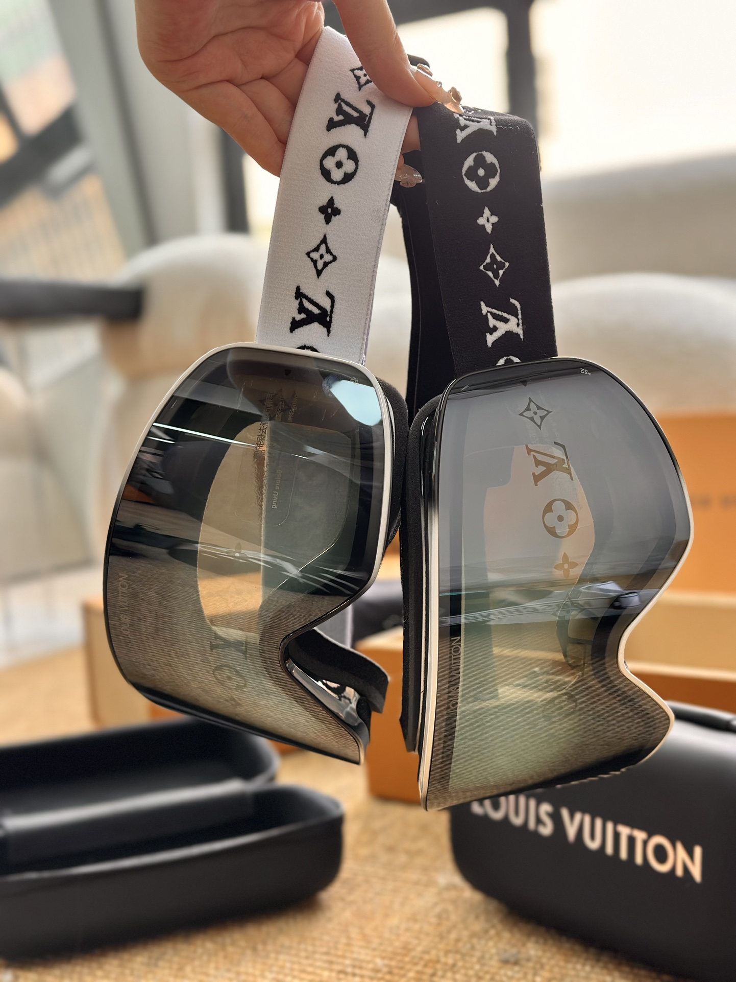 Louis Vuitton luxury item 5