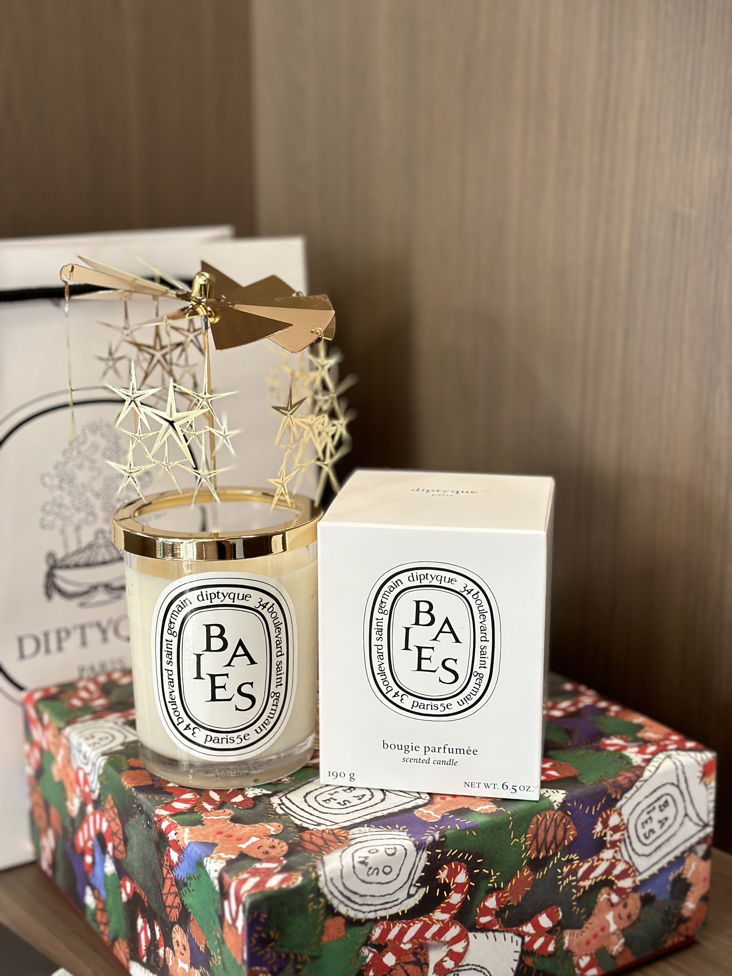 A nuanced fruity-floral fragrance defined by a crisp, balanced profile - Perfume 2