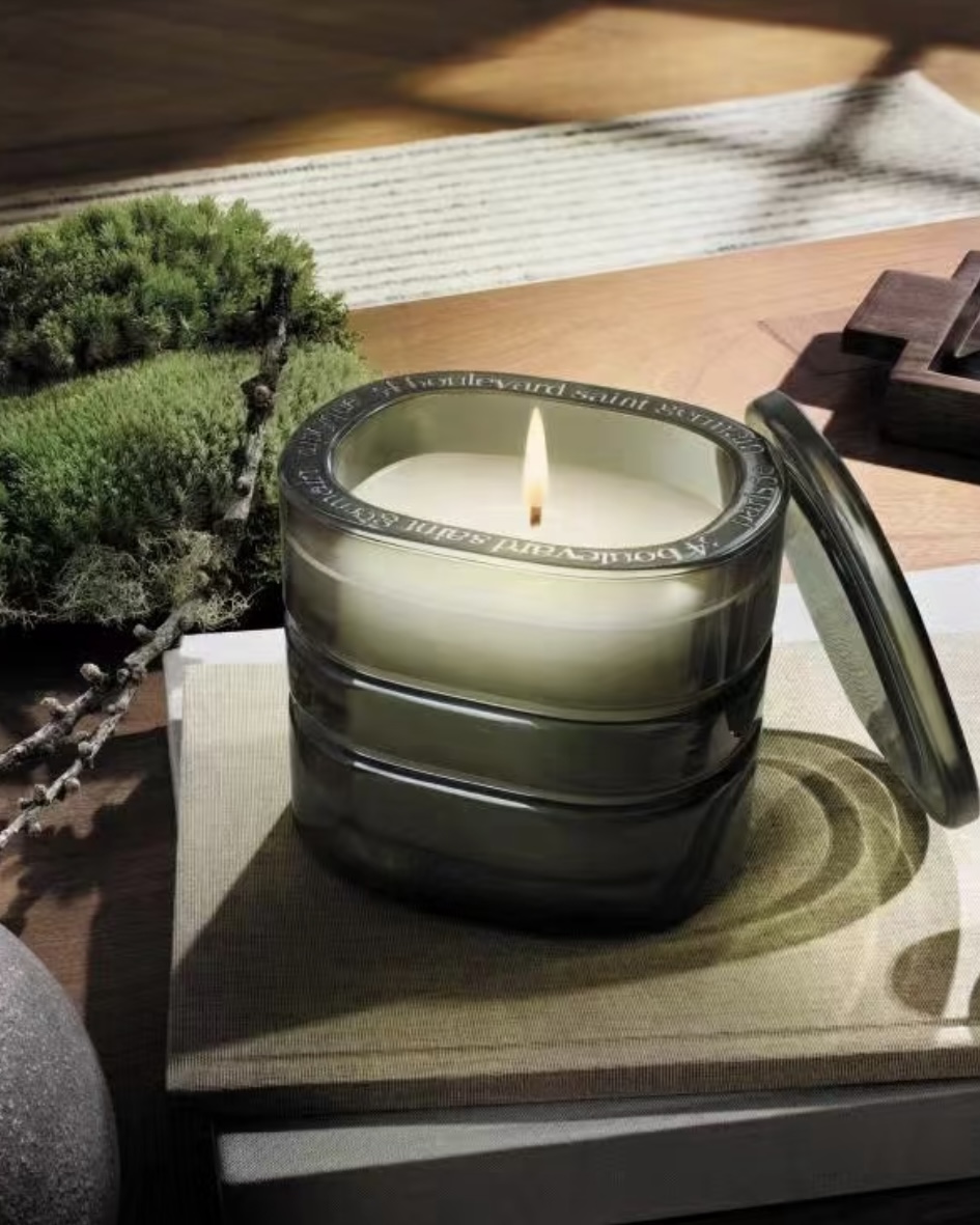 The perfumer interprets the essence of perfumeThe story of four secret - Perfume 3