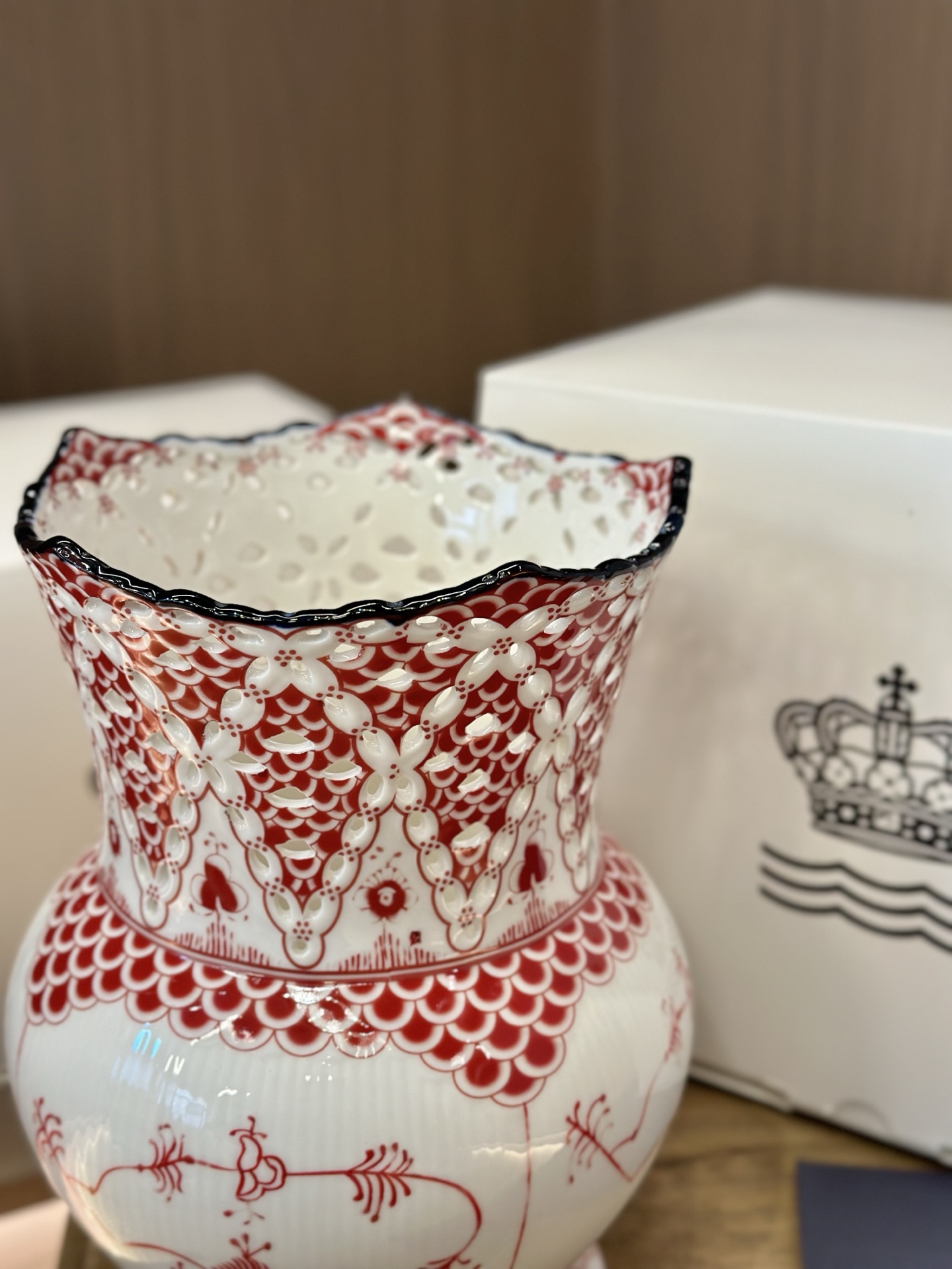 Royal Copenhagen Hand-Painted Berry Vase - 250th Anniversary Edition 5 i1740816989840 7618 0 3