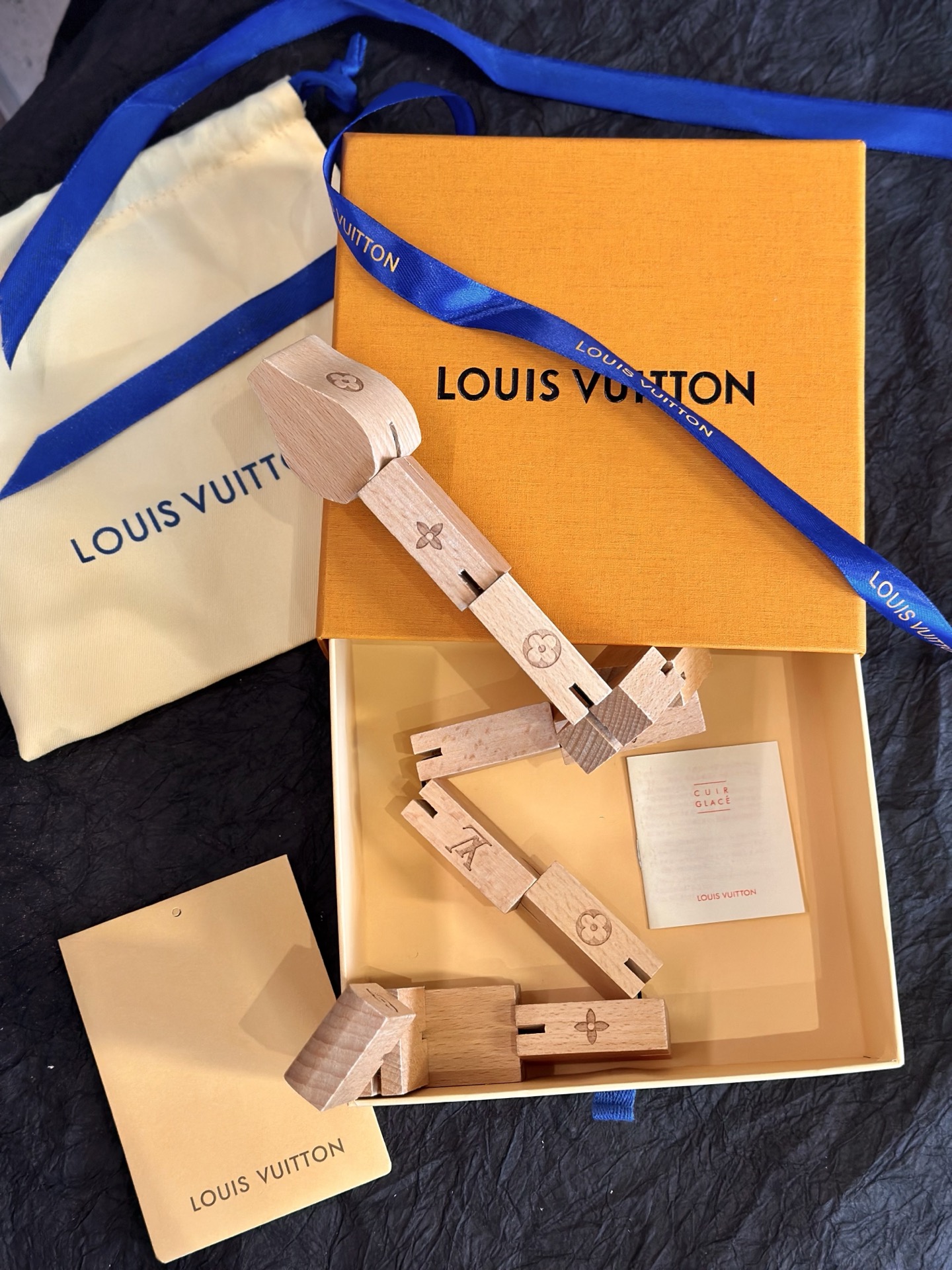 Louis Vuitton Haute Couture Classic Luxury Handbag Shoulder Crossbody 2