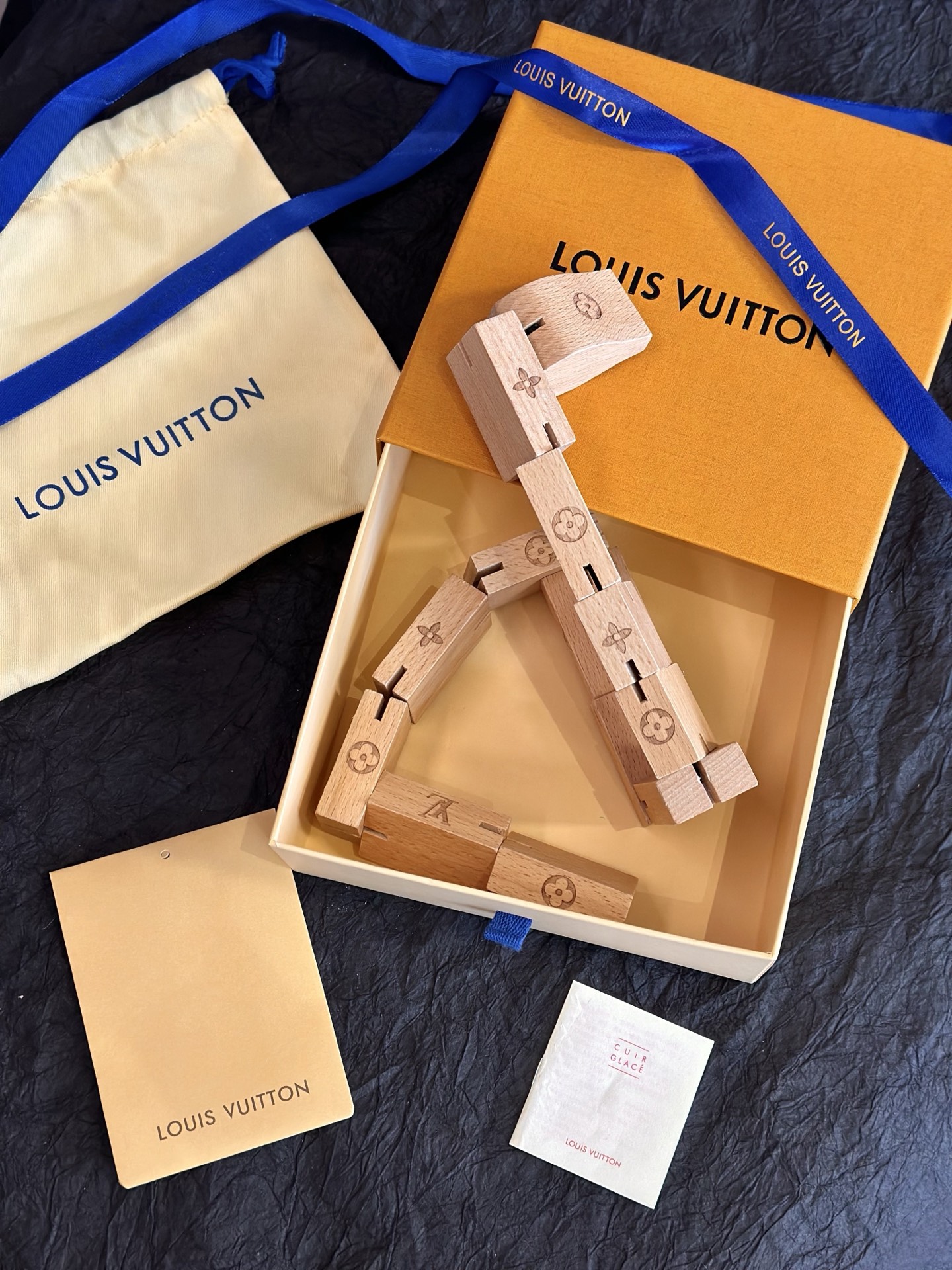 Louis Vuitton Haute Couture Classic Luxury Handbag Shoulder Crossbody 3