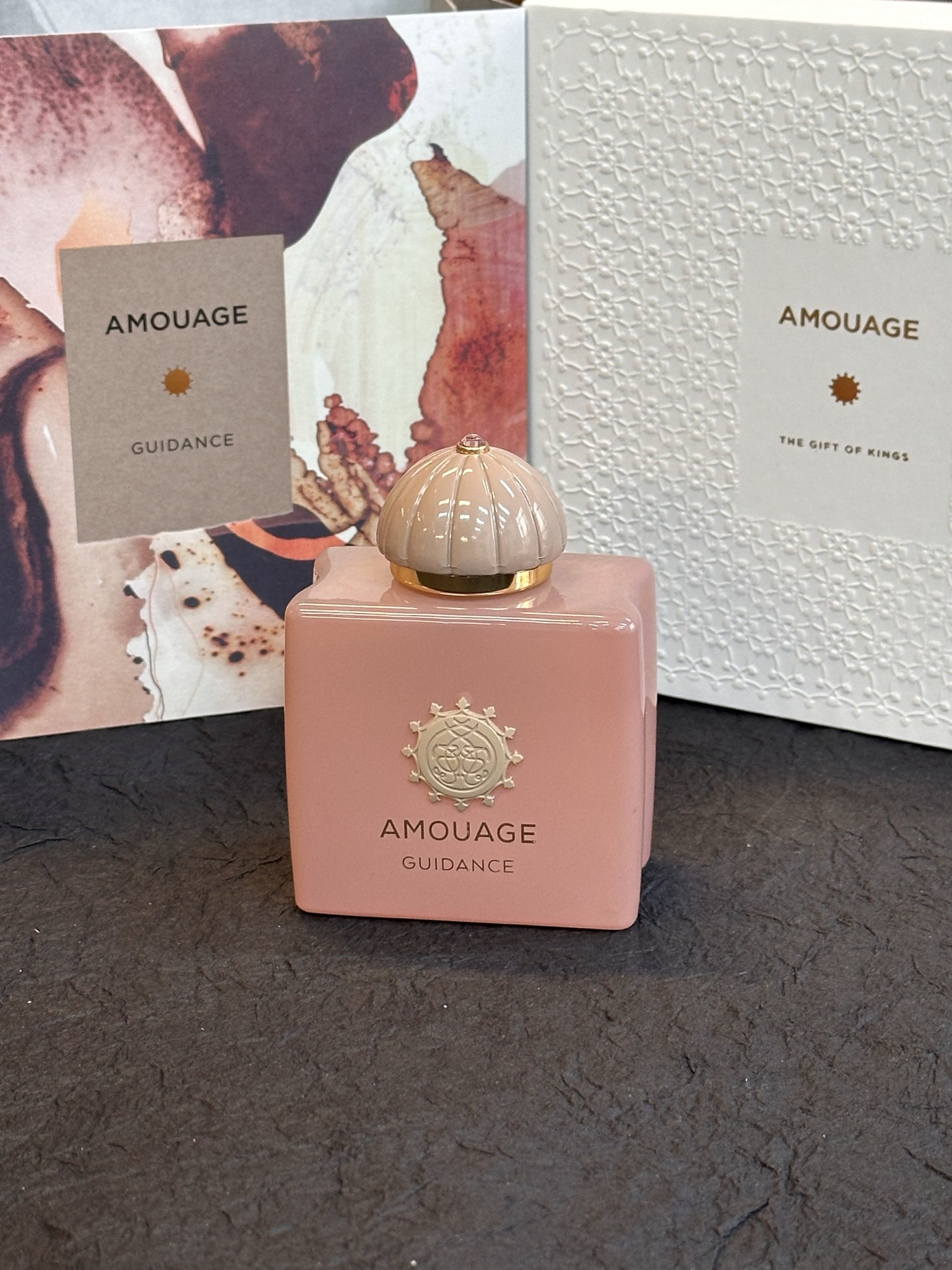 NO:810095,Amouage Secret Oracle ml attributes unisex fragrance woody floral notes top notes pear frankincense hazelnut middle notes saffron rose jasmine osmanthus base notes cistus sandalwood aquicannon wood ambergris vanilla, perfume19860909Amouage 爱慕 秘藏神谕ml 属性中性香 香调木质花香调 前调梨 乳香 榛子 中调藏红花 玫瑰 茉莉 桂花 后调岩蔷薇 檀香木 亚基戛纳木 龙涎香 香草,香水,accessory