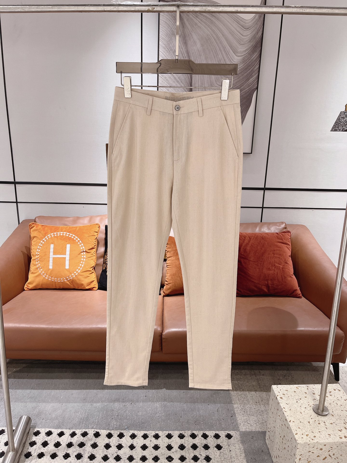 Burberry Clothing Pants & Trousers Apricot Color Black Embroidery Men Spring/Summer Collection Fashion Casual