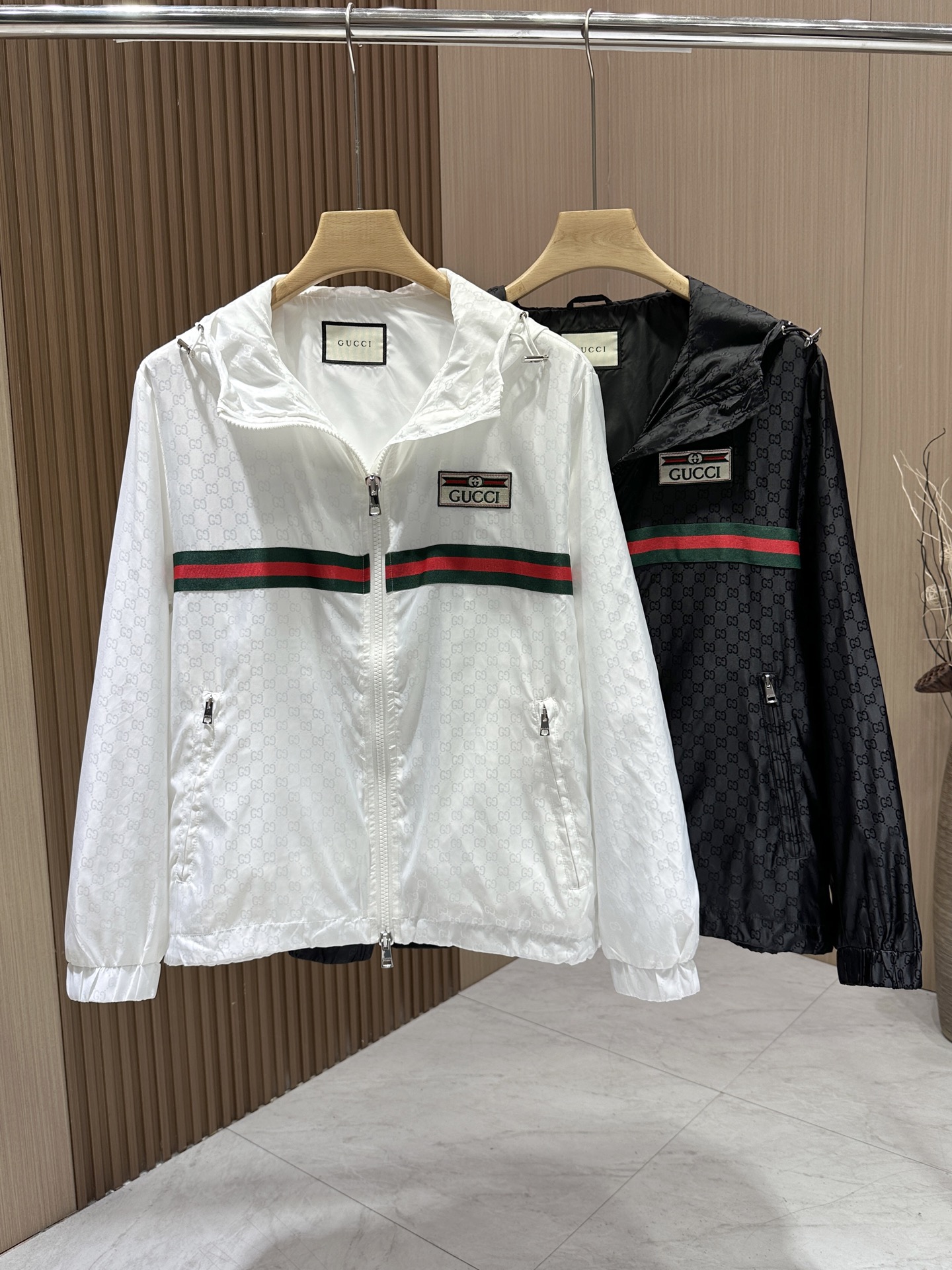 Luxury Graft Jackets: One-Size-Fits-All, Top Quality, Original Design, Various Sizes and Colors - 图片 1