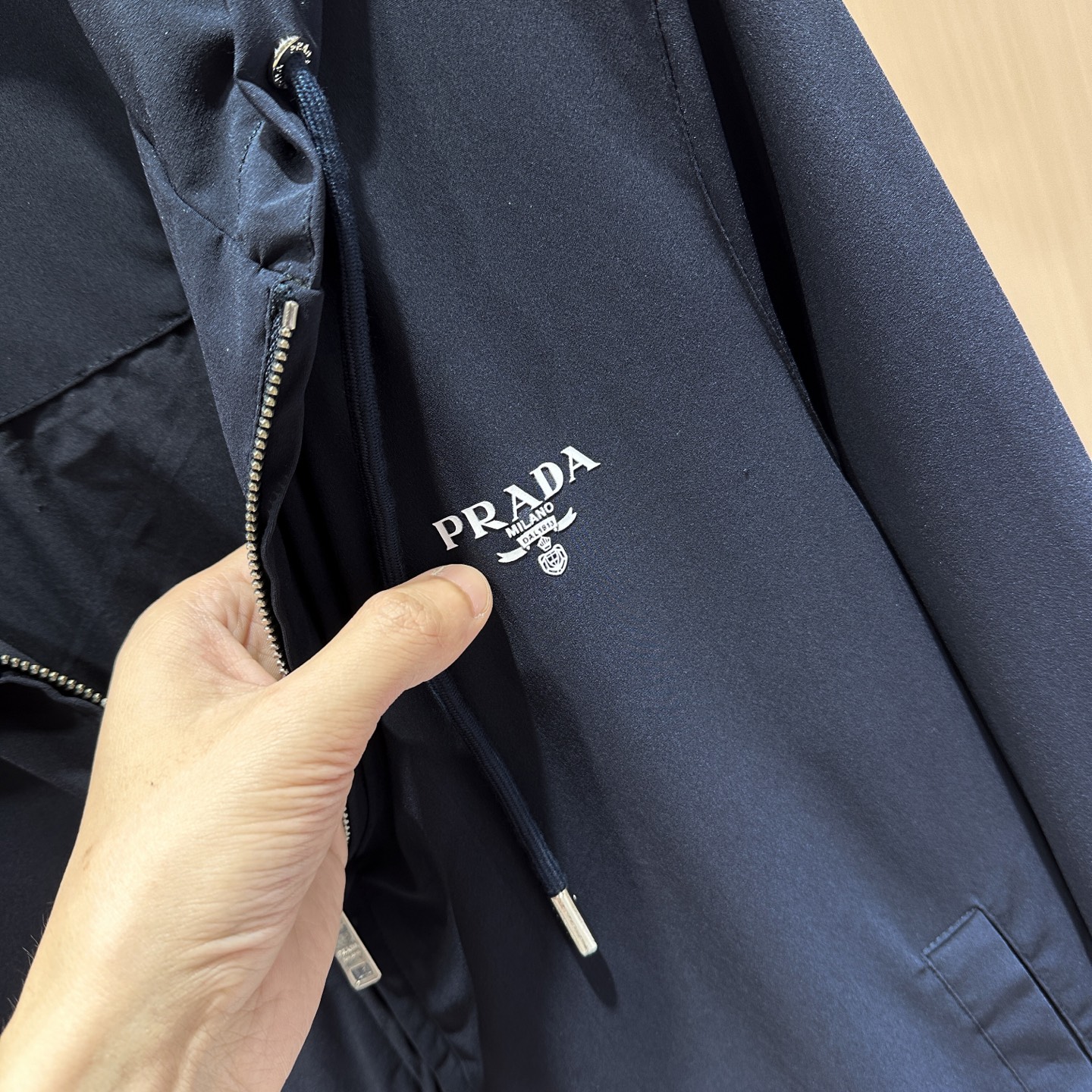   #爆款爆款主推
🆕🆕🆕普拉达 PRADA  2025ss新款男士夹克外套，官网同款，提前发售！原单三