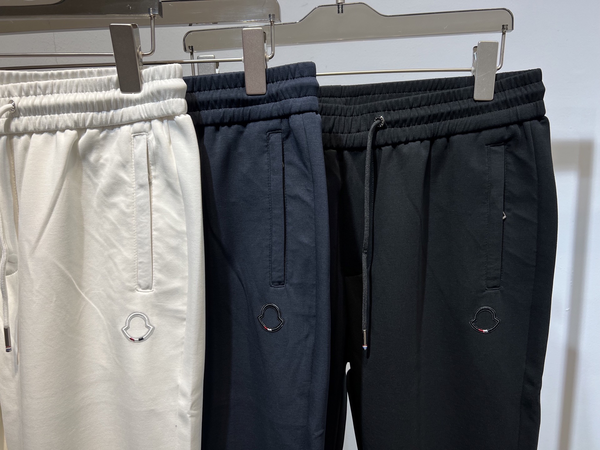   🆕🆕🆕【MONCLER】蒙口 2025ss春夏新品休闲裤待上⬆️新细节图！