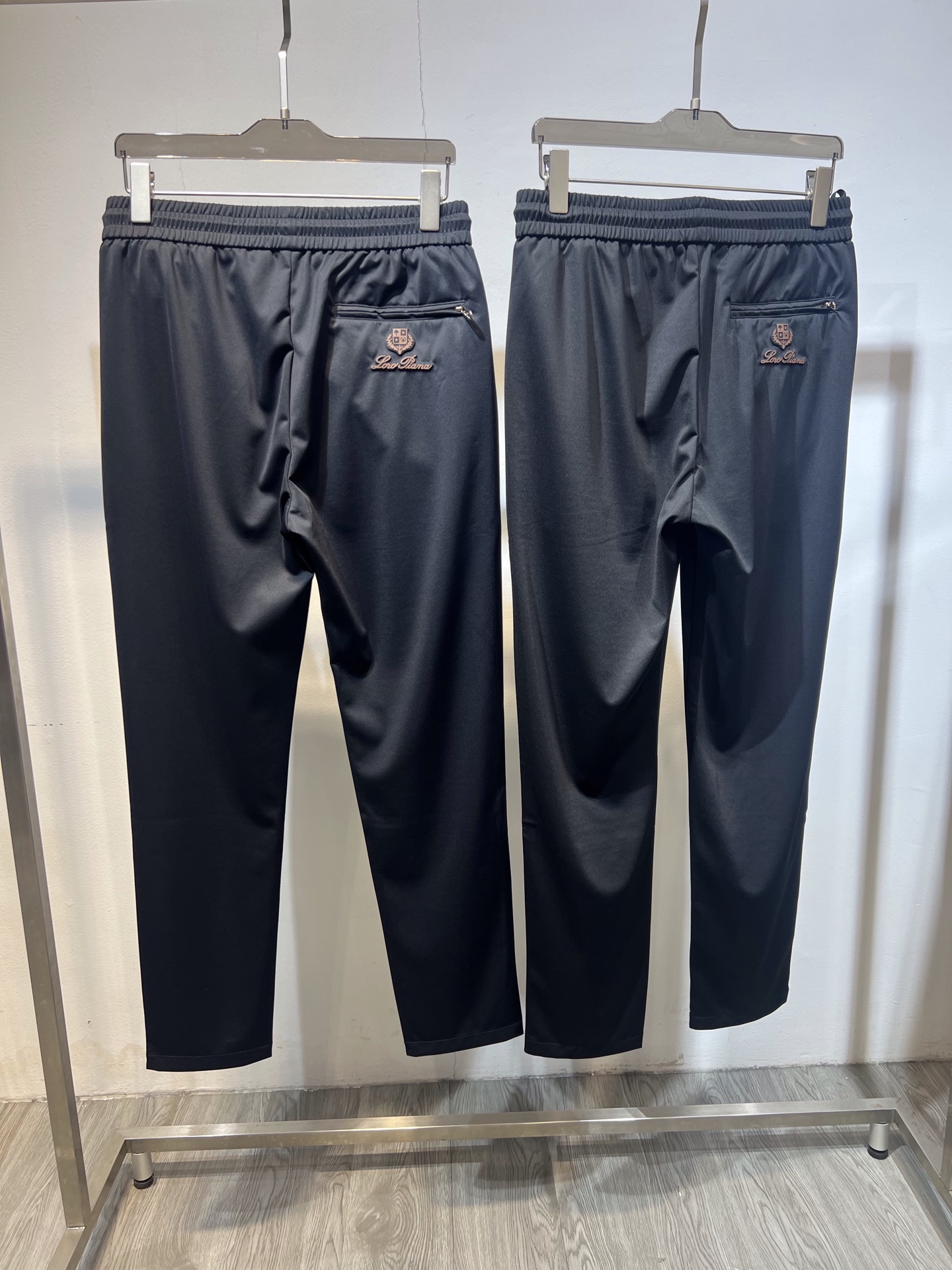   🆕🆕🆕【Loro Pina】诺U翩雅 2025ss春夏新品休闲裤待上⬆️新细节图！