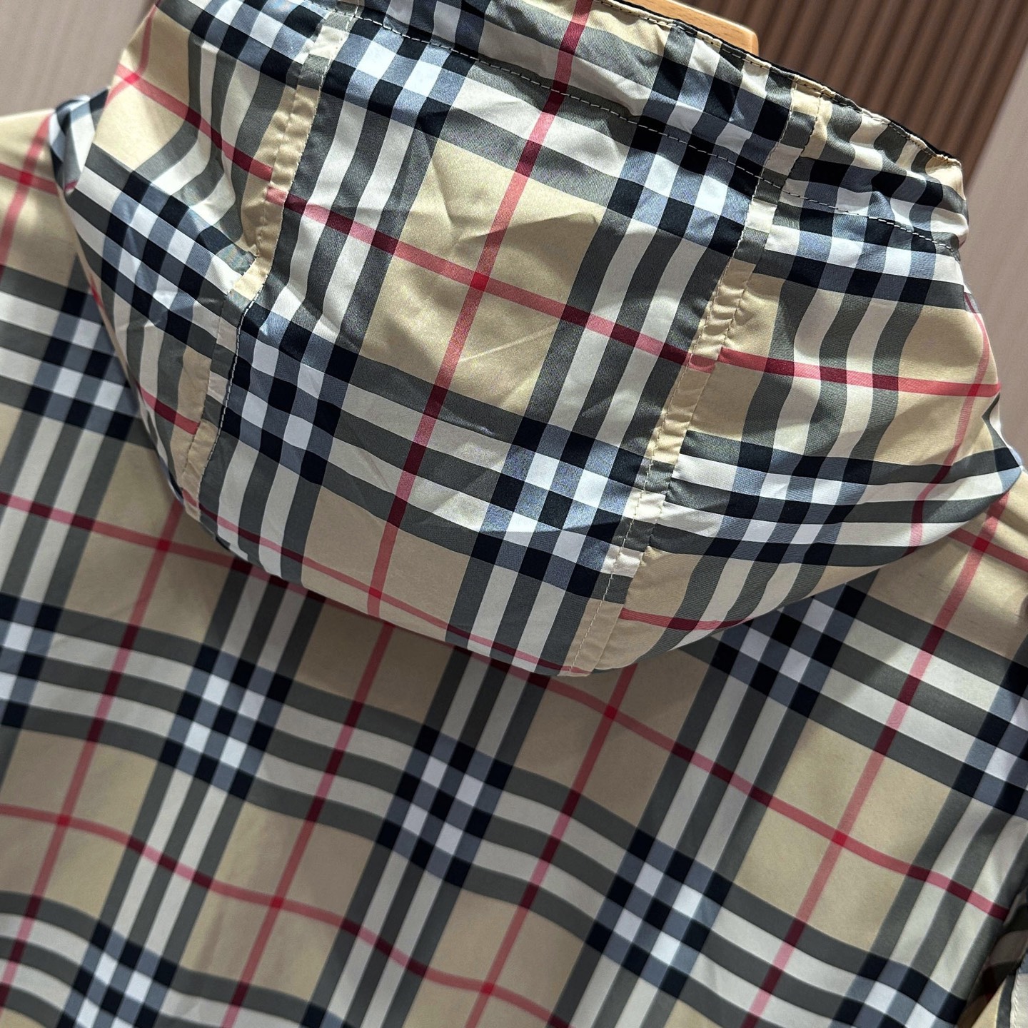 “Burberry Double-Faced Jackets: Original Custom Design with Face-Net, Windproof, and Heated Features” - 图片 6