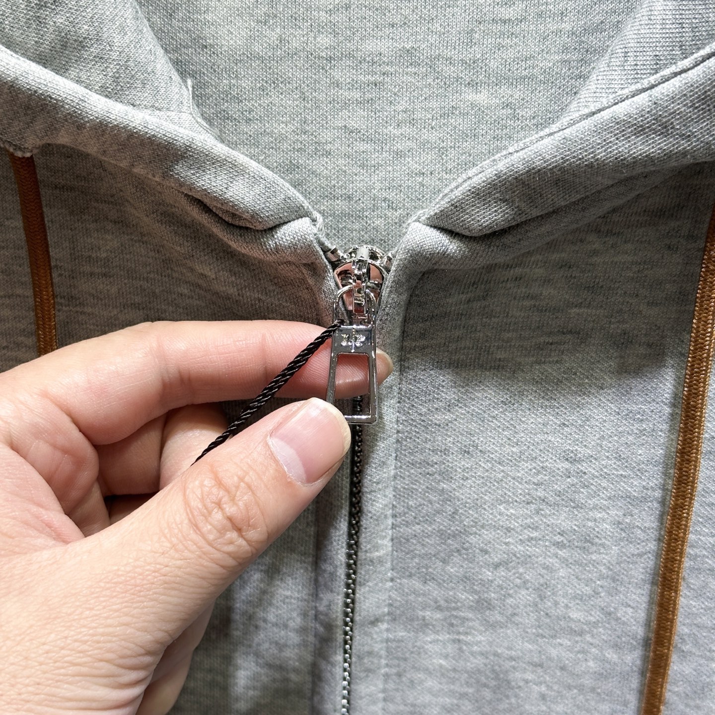 /套 🆕🆕🆕【Loro piana】老钱风经典图腾刺绣标识运动休闲套装Loro piana家新款套装以其