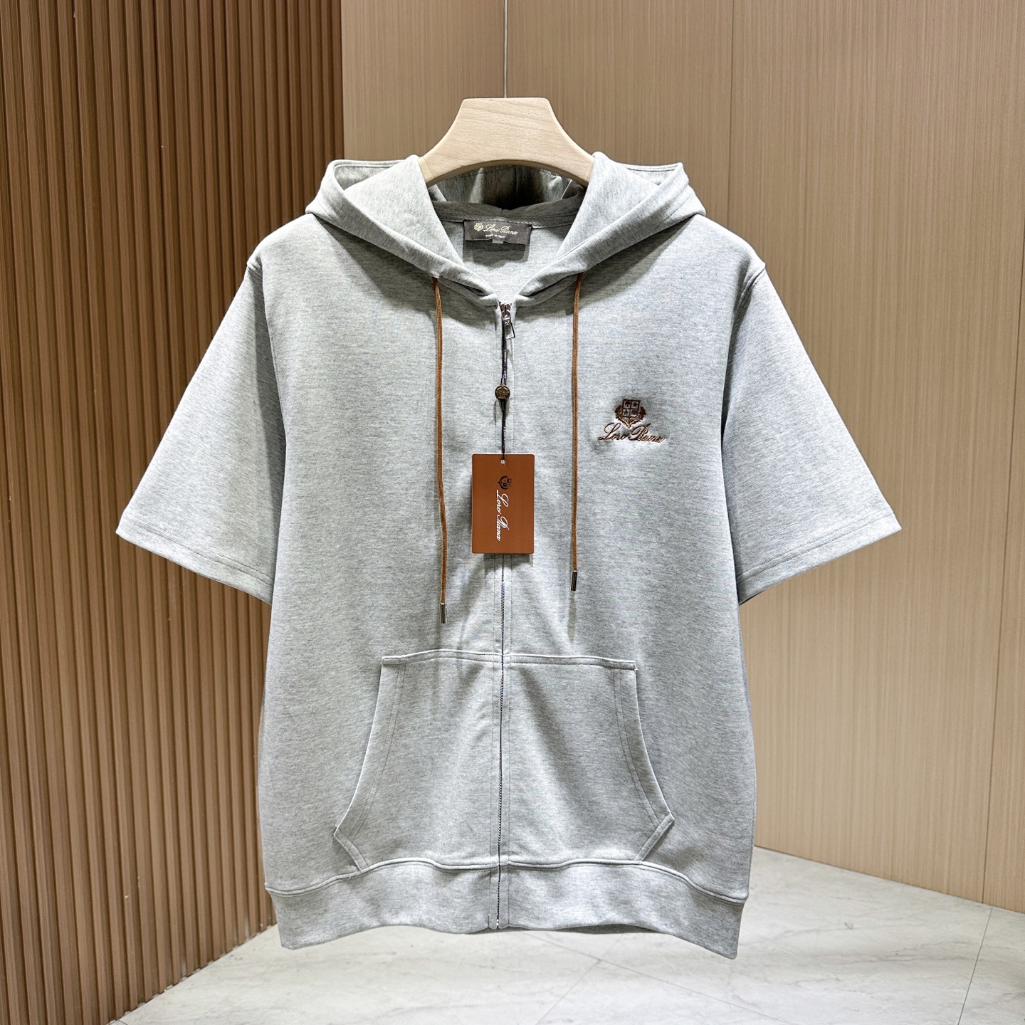 /套 🆕🆕🆕【Loro piana】老钱风经典图腾刺绣标识运动休闲套装Loro piana家新款套装以其
