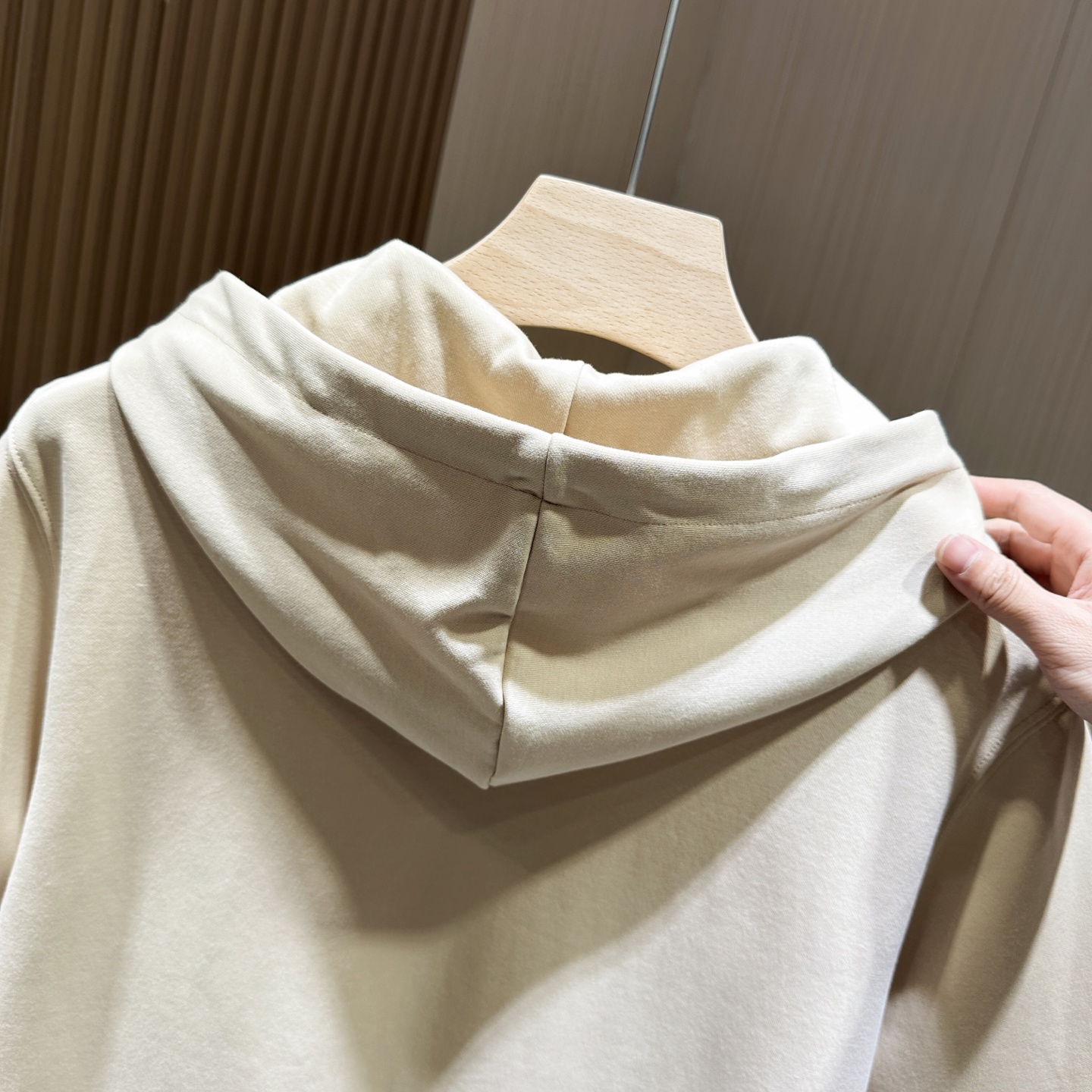 /套 🆕🆕🆕【Loro piana】老钱风经典图腾刺绣标识运动休闲套装Loro piana家新款套装以其