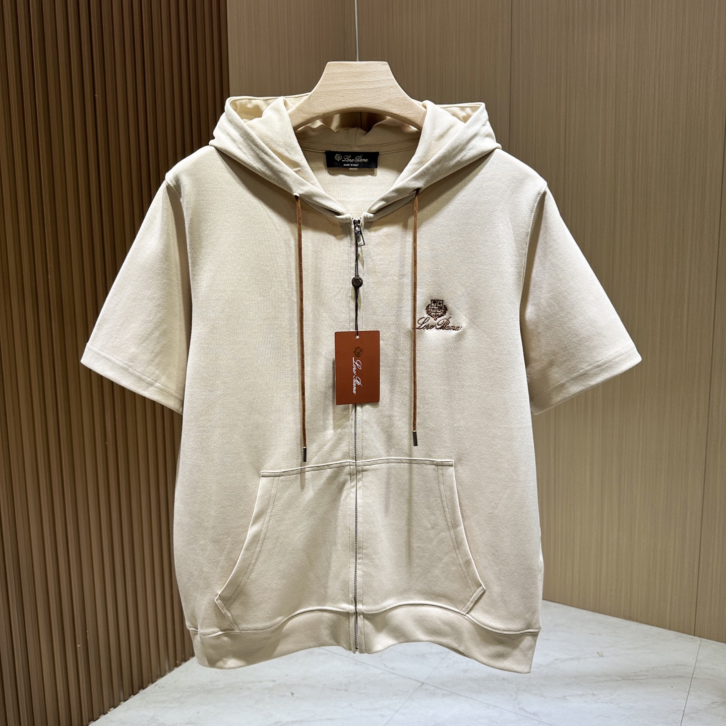 /套 🆕🆕🆕【Loro piana】老钱风经典图腾刺绣标识运动休闲套装Loro piana家新款套装以其