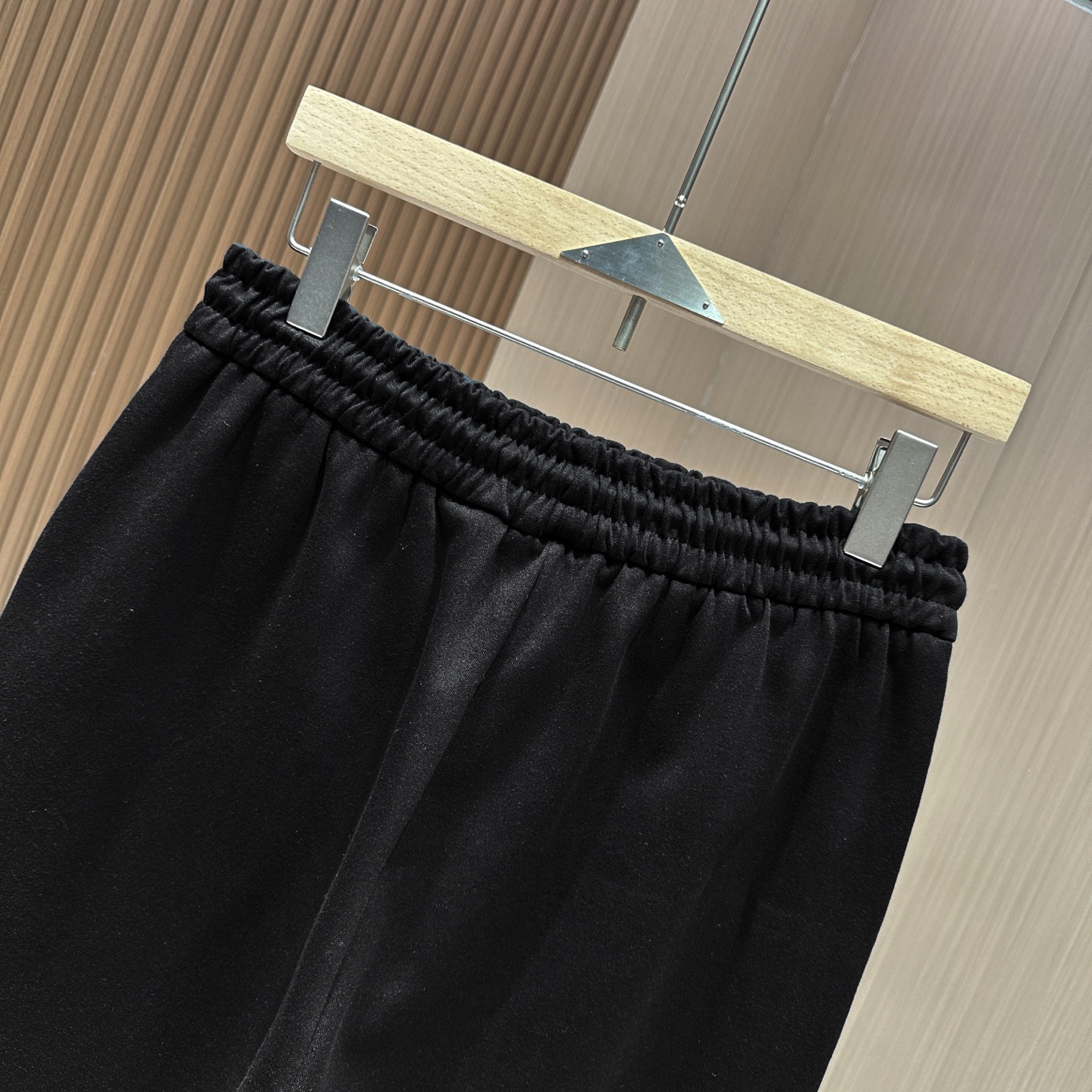 /套 🆕🆕🆕【Loro piana】老钱风经典图腾刺绣标识运动休闲套装Loro piana家新款套装以其