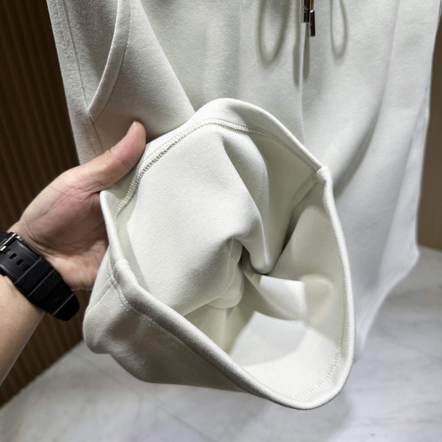 /套 🆕🆕🆕【Loro piana】老钱风经典图腾刺绣标识运动休闲套装Loro piana家新款套装以其