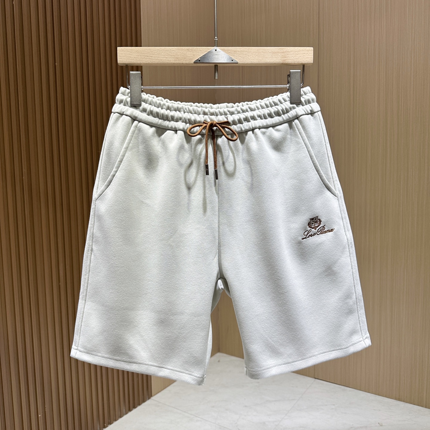 /套 🆕🆕🆕【Loro piana】老钱风经典图腾刺绣标识运动休闲套装Loro piana家新款套装以其