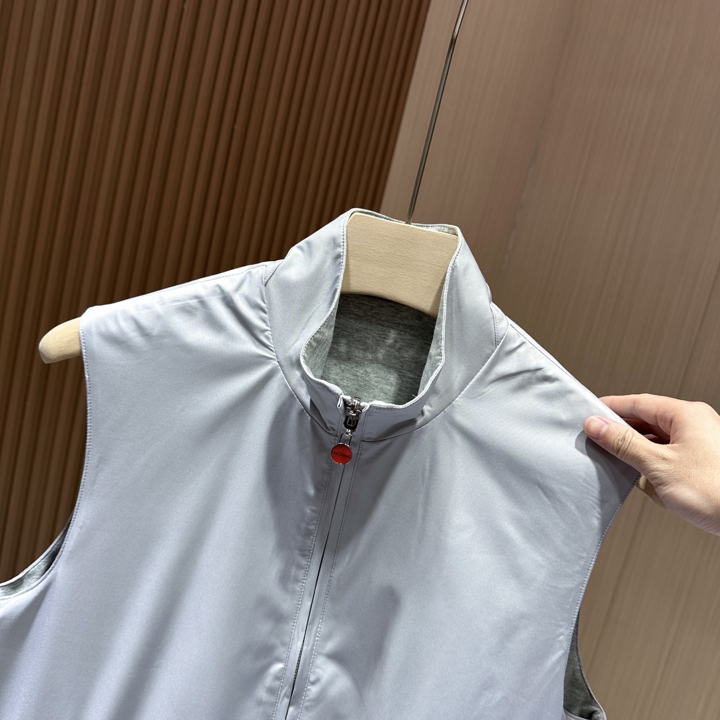 2025 Kiton Men’s Double-Faced Locomotive Vests & Wool Jackets: High-End Custom Fashion - 图片 3