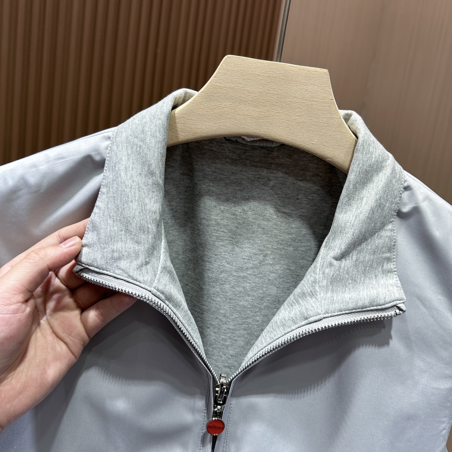 2025 Kiton Men’s Double-Faced Locomotive Vests & Wool Jackets: High-End Custom Fashion - 图片 5