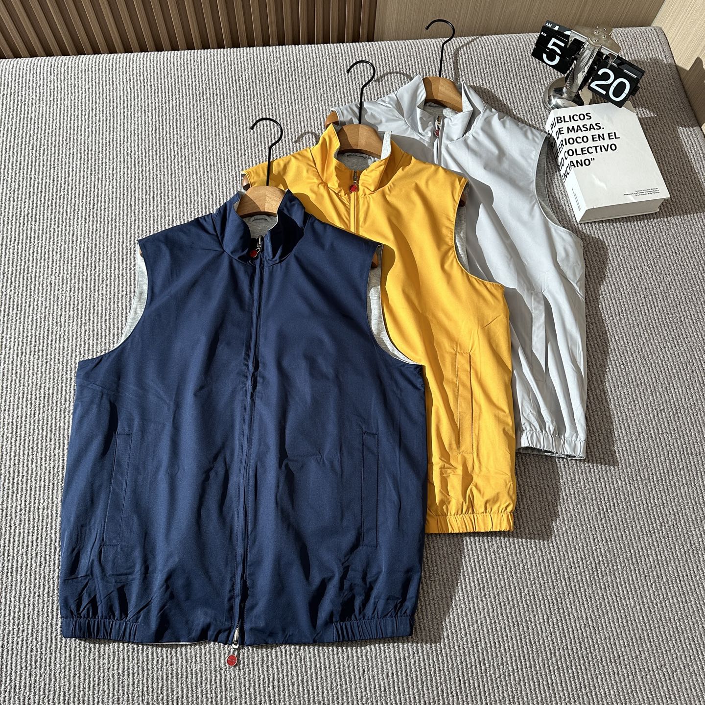 NO:572299,【Close-up of shop layout】,,alexander wang19860909【摆铺特写】,,alexander wang,Men's clothing