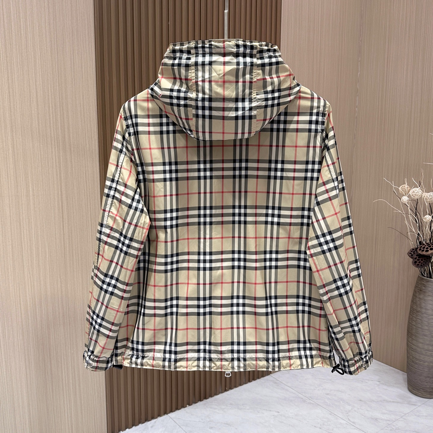 “Burberry Double-Faced Jackets: Original Custom Design with Face-Net, Windproof, and Heated Features” - 图片 2