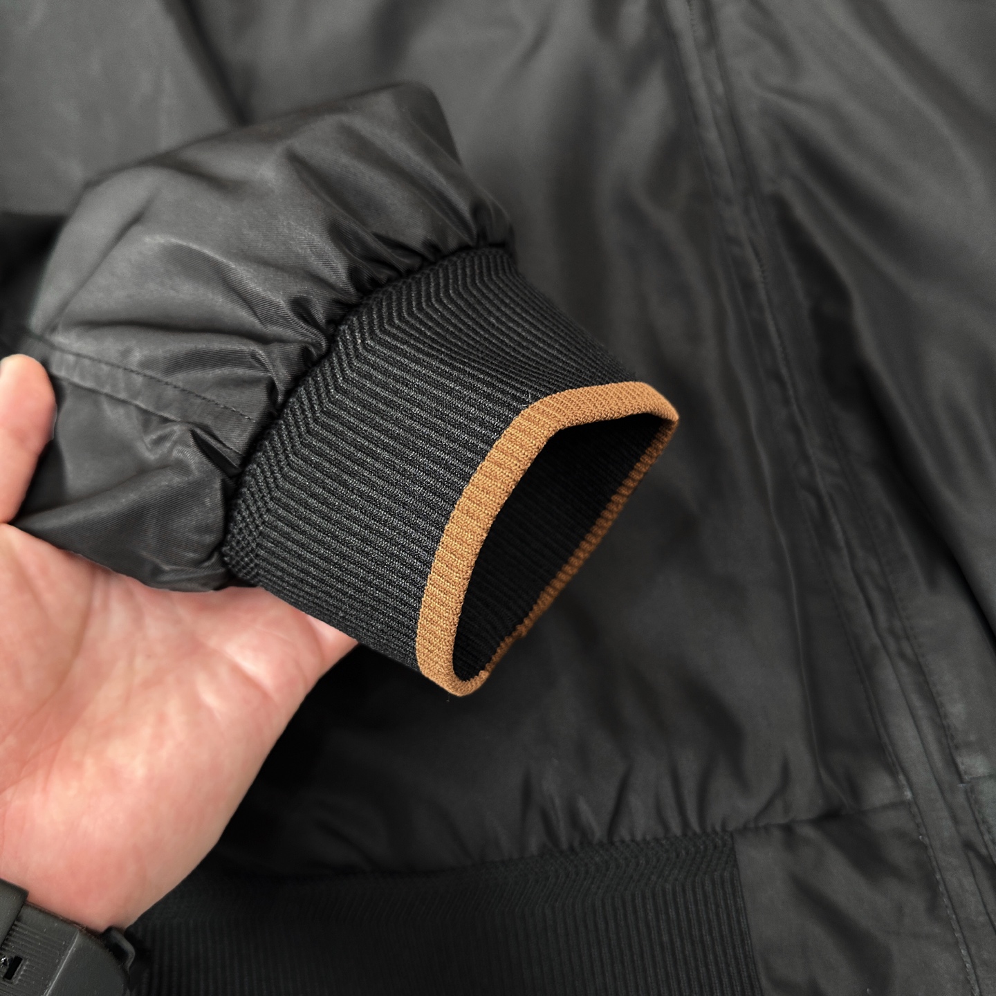 Italian Style Luxury Jacket for Business and Outdoor Recreation: LP Family Aesthetics in Action - 图片 9