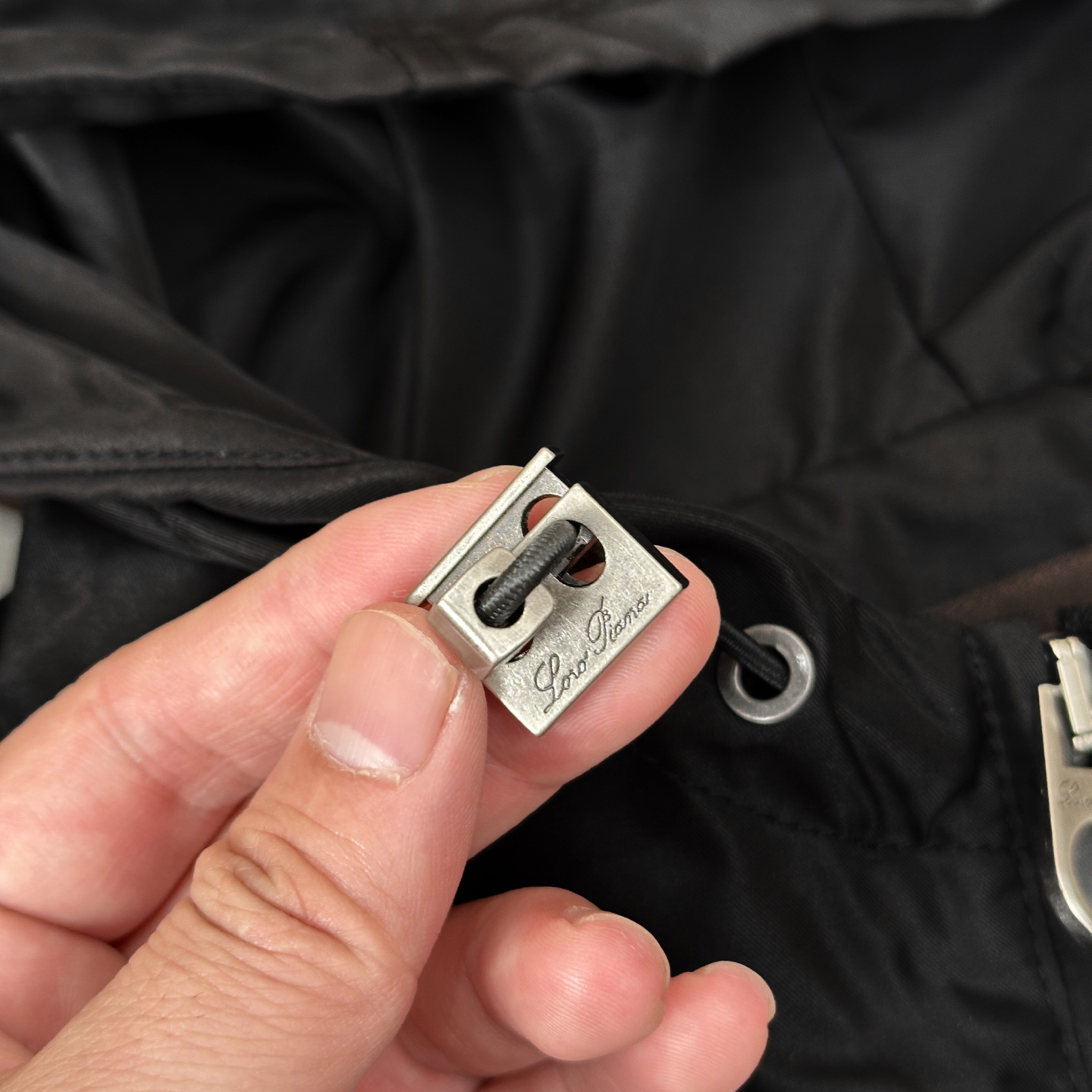 Italian Style Luxury Jacket for Business and Outdoor Recreation: LP Family Aesthetics in Action - 图片 4