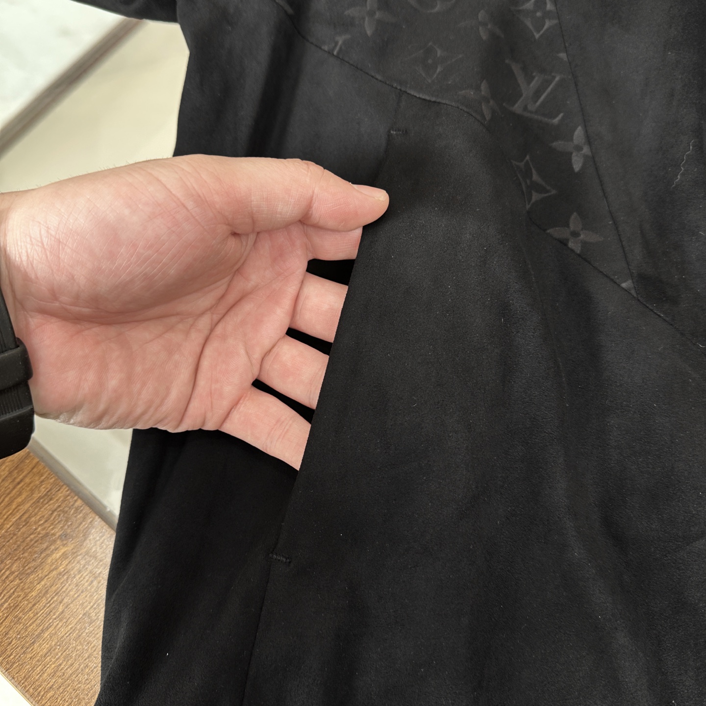 “High-Level Deer Velvet Jacket for Autumn & Winter with Unique Design and Quality Fabric | Fashionable & Warm” - 图片 8