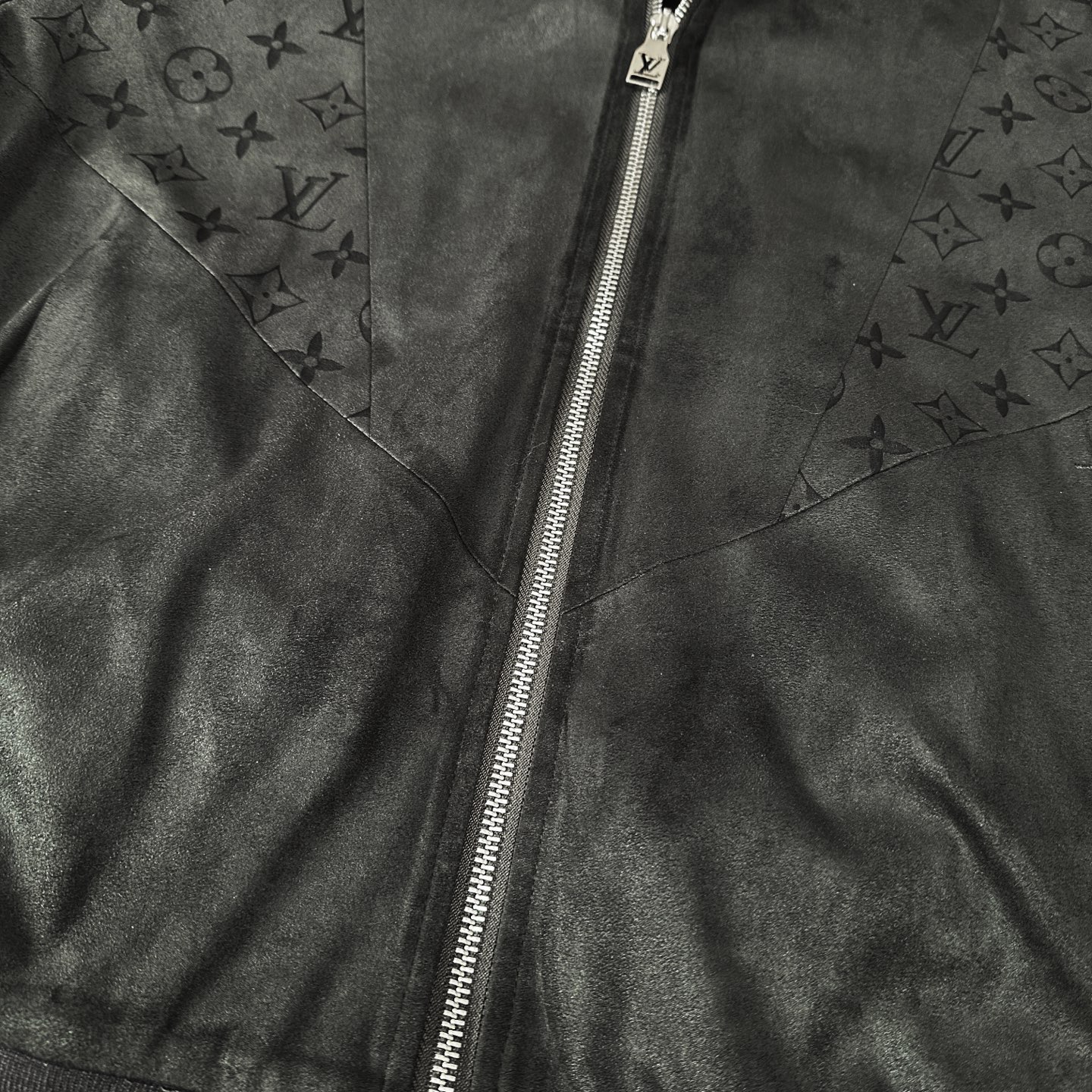 “High-Level Deer Velvet Jacket for Autumn and Winter with Unique Design and Sensory Fabric” - 图片 6